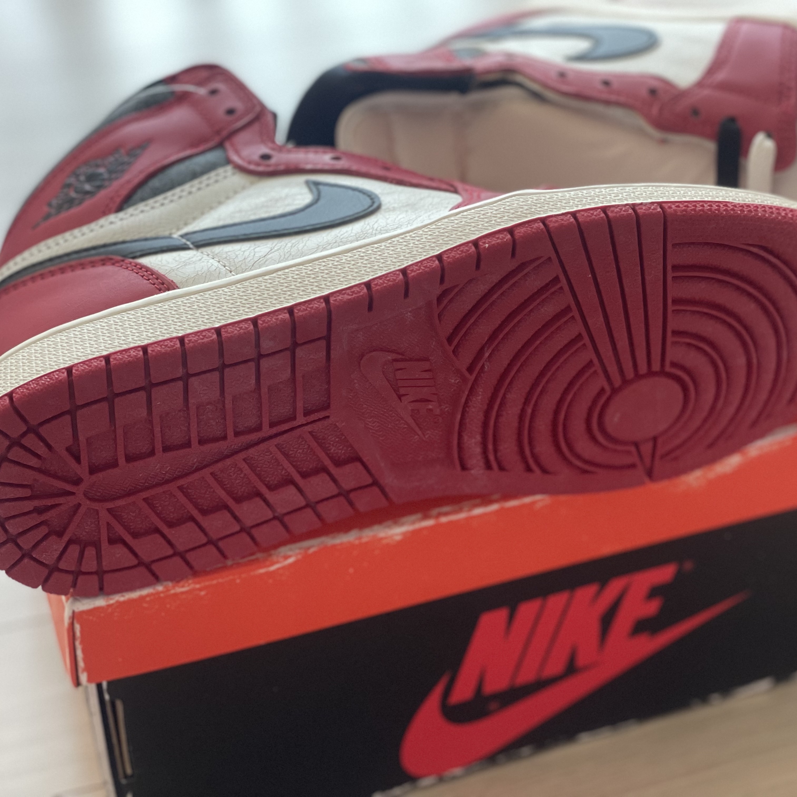 Jordan 1 Retro High OG Chicago 2022, Jordan 1 Retro Low OG Chicago 2016 착용 스타일 - 5
