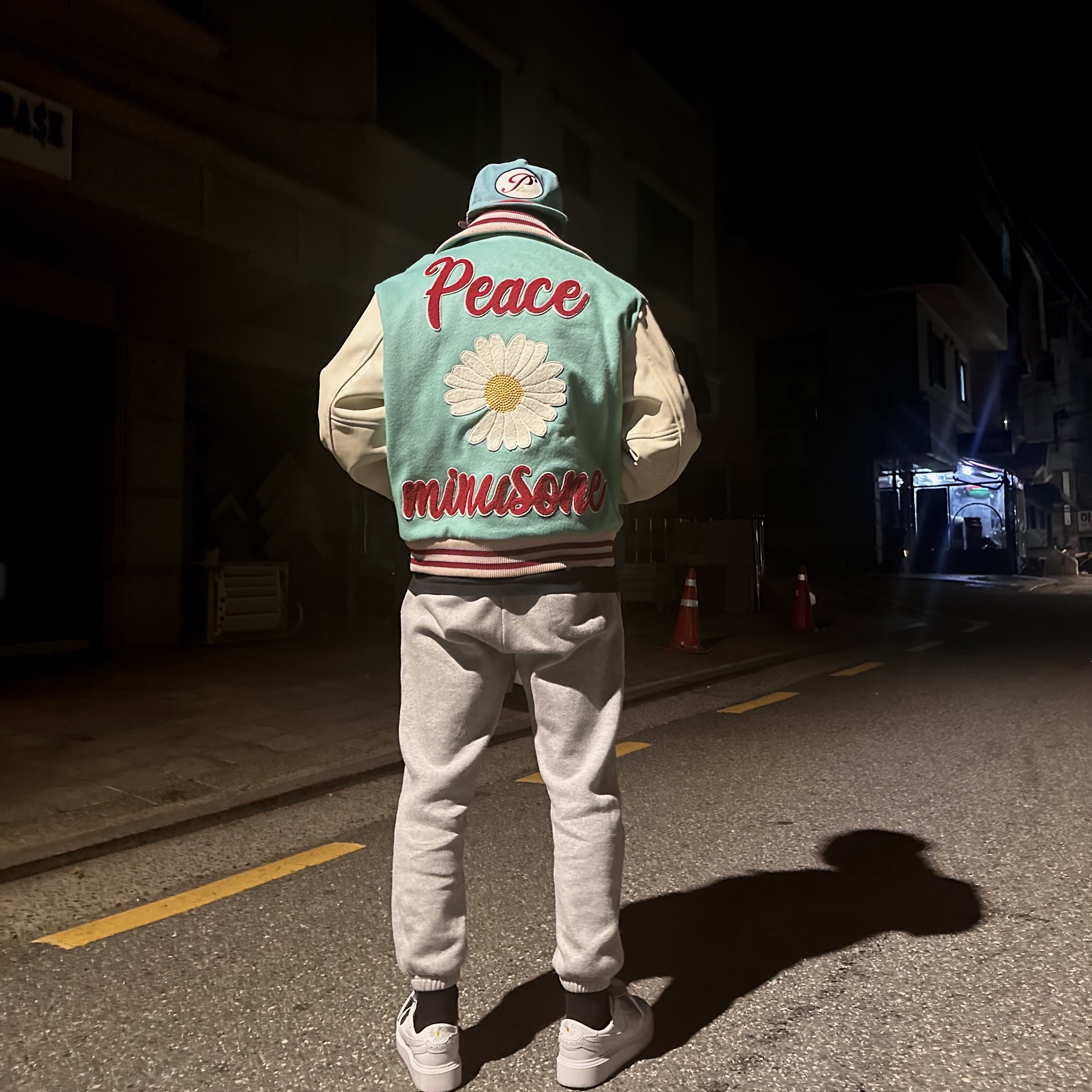 Nike x Peaceminusone Kwondo1 White, Peaceminusone Varsity Jacket #1 Mint 착용 스타일 - 2