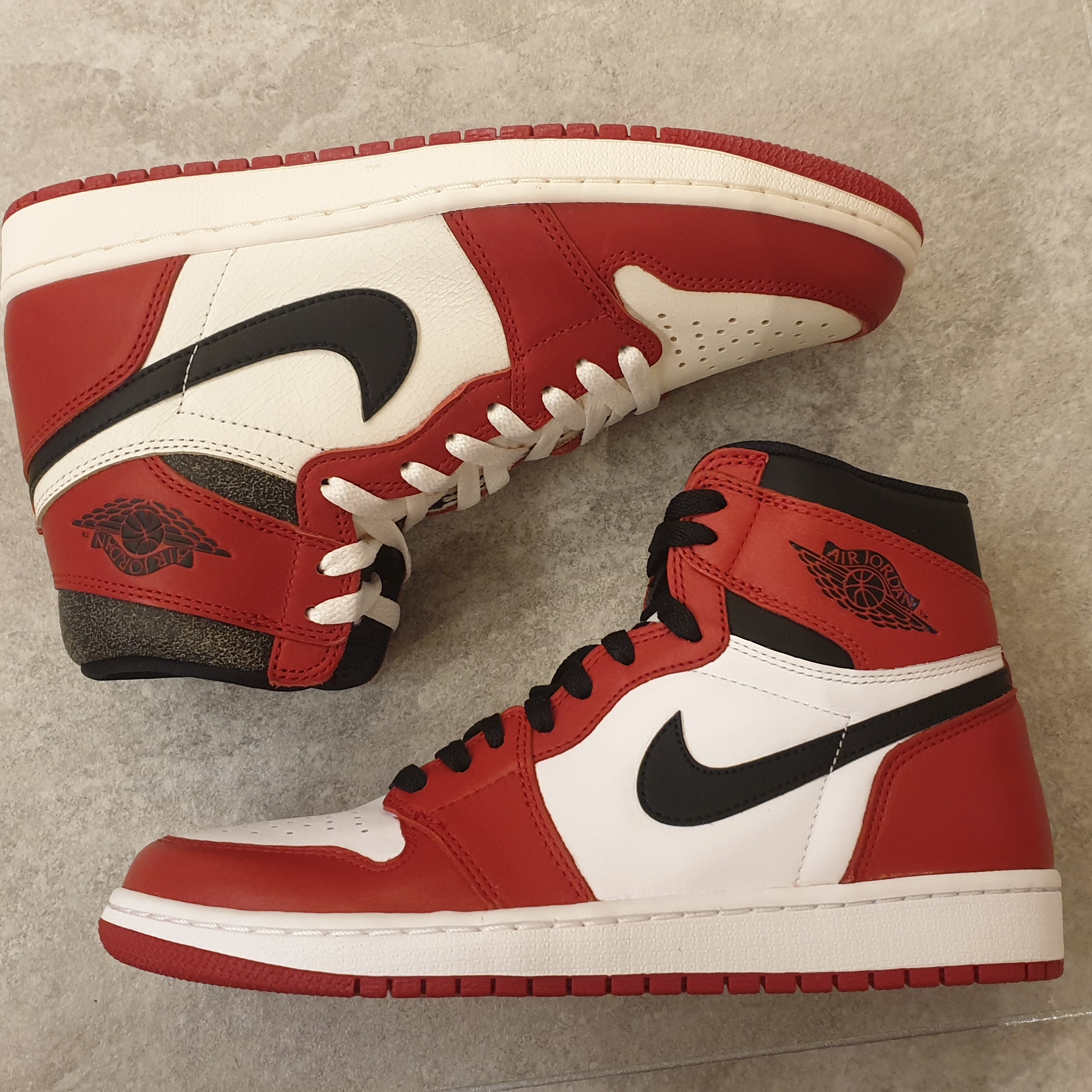 Jordan 1 Retro High OG Chicago 2022, Jordan 1 Retro High OG Chicago 2015 착용 스타일