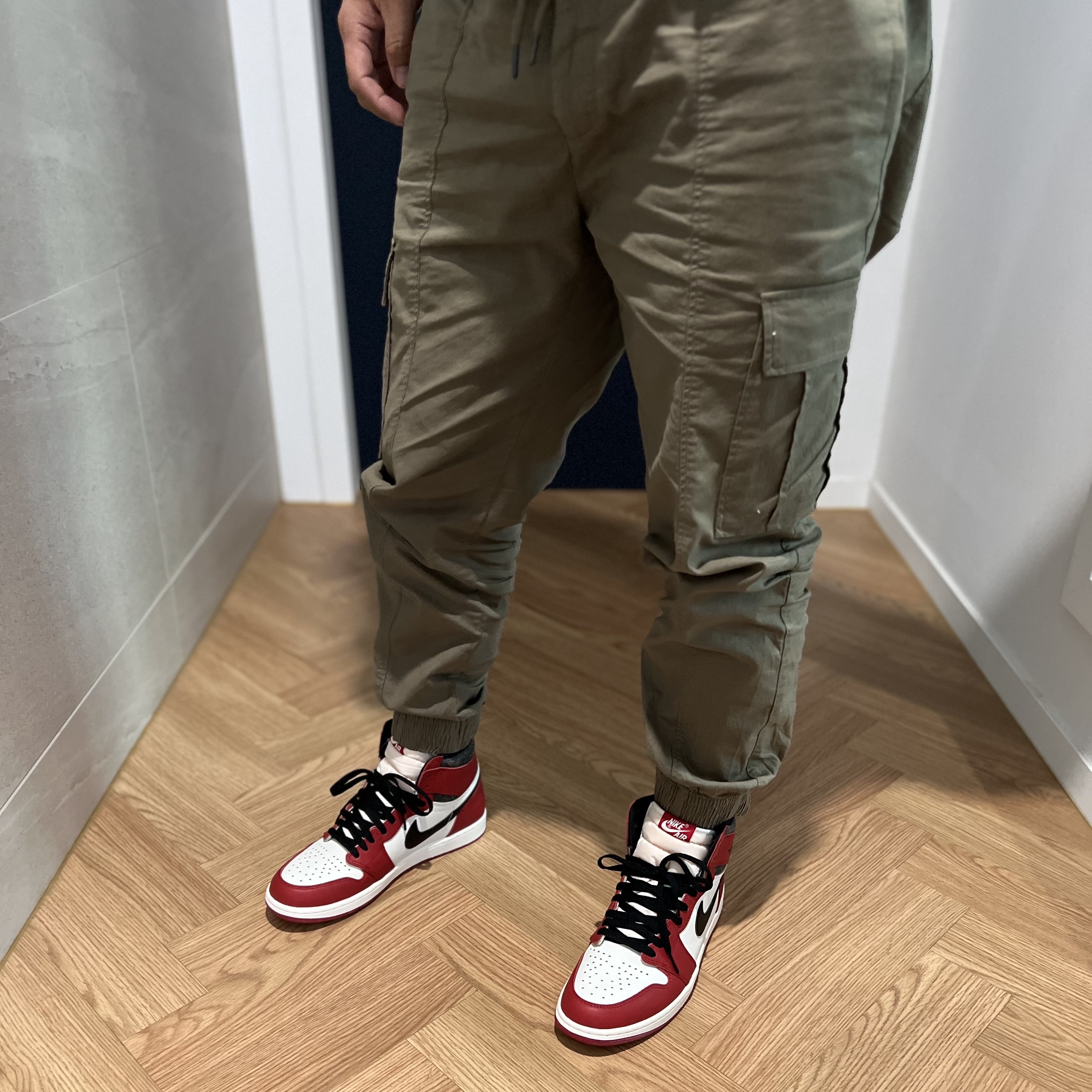 Jordan 1 Retro High OG Chicago 2022 착용 스타일 - 4