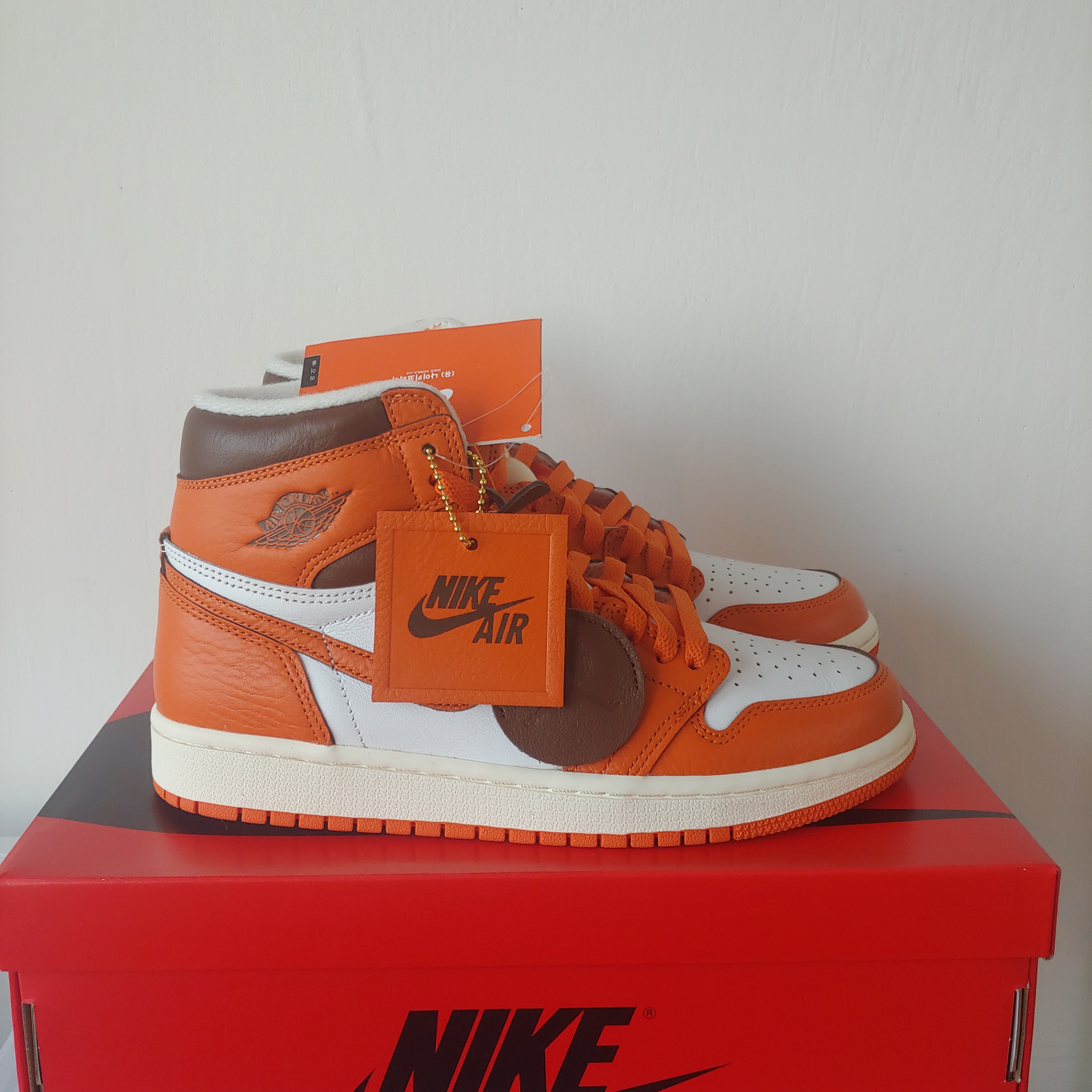 (W) Jordan 1 Retro High OG Starfish 착용 스타일 - 2