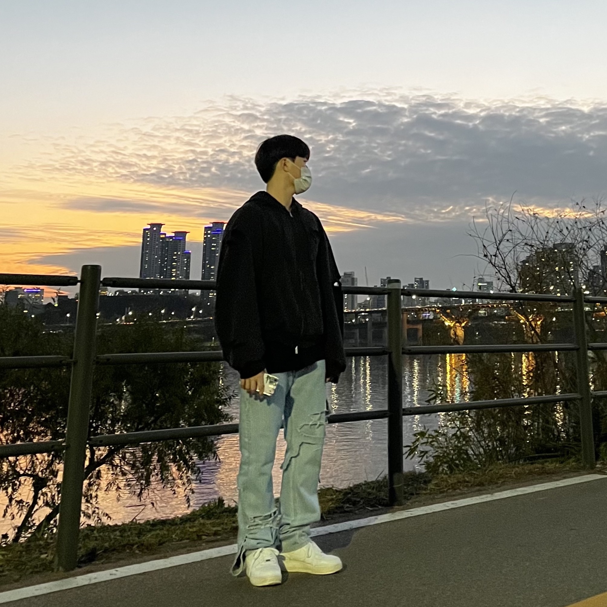 Nike Air Force 1 '07 Low White, (W) Nike Air Force 1 '07 Low White 착용 스타일 - 2