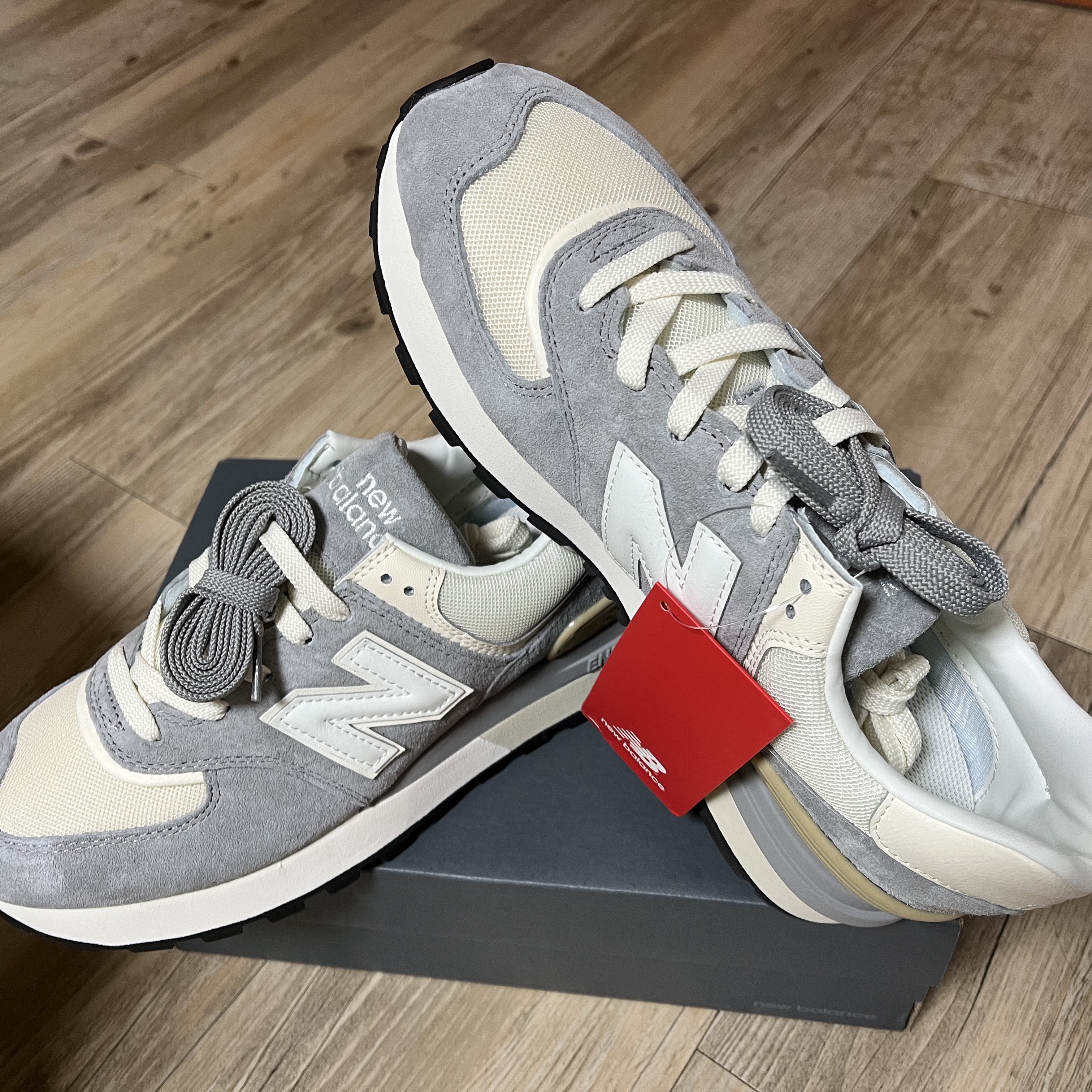 New Balance 574 Legacy Team Away Grey 착용 스타일