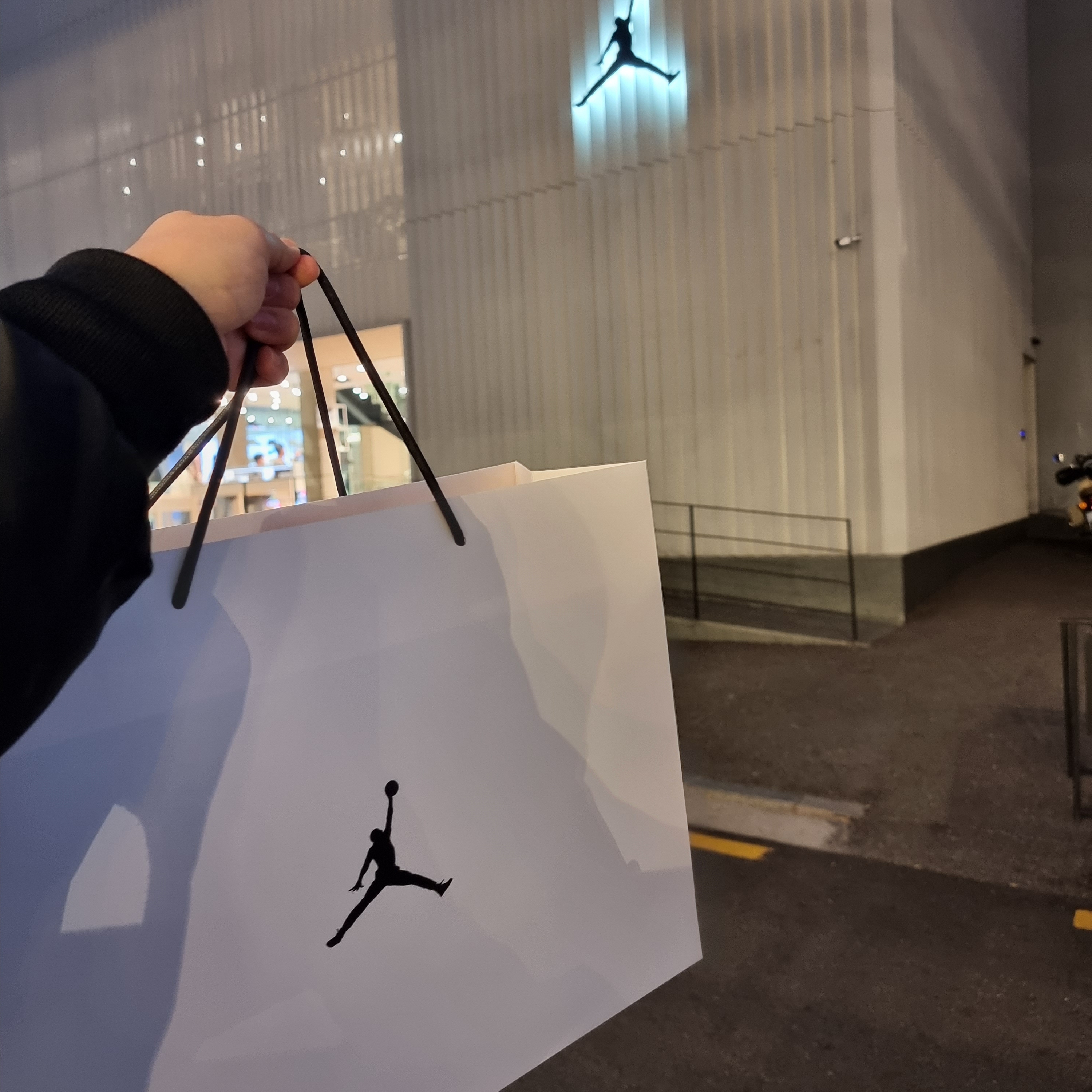 Jordan 1 Retro High OG Chicago 2022 착용 스타일 - 2