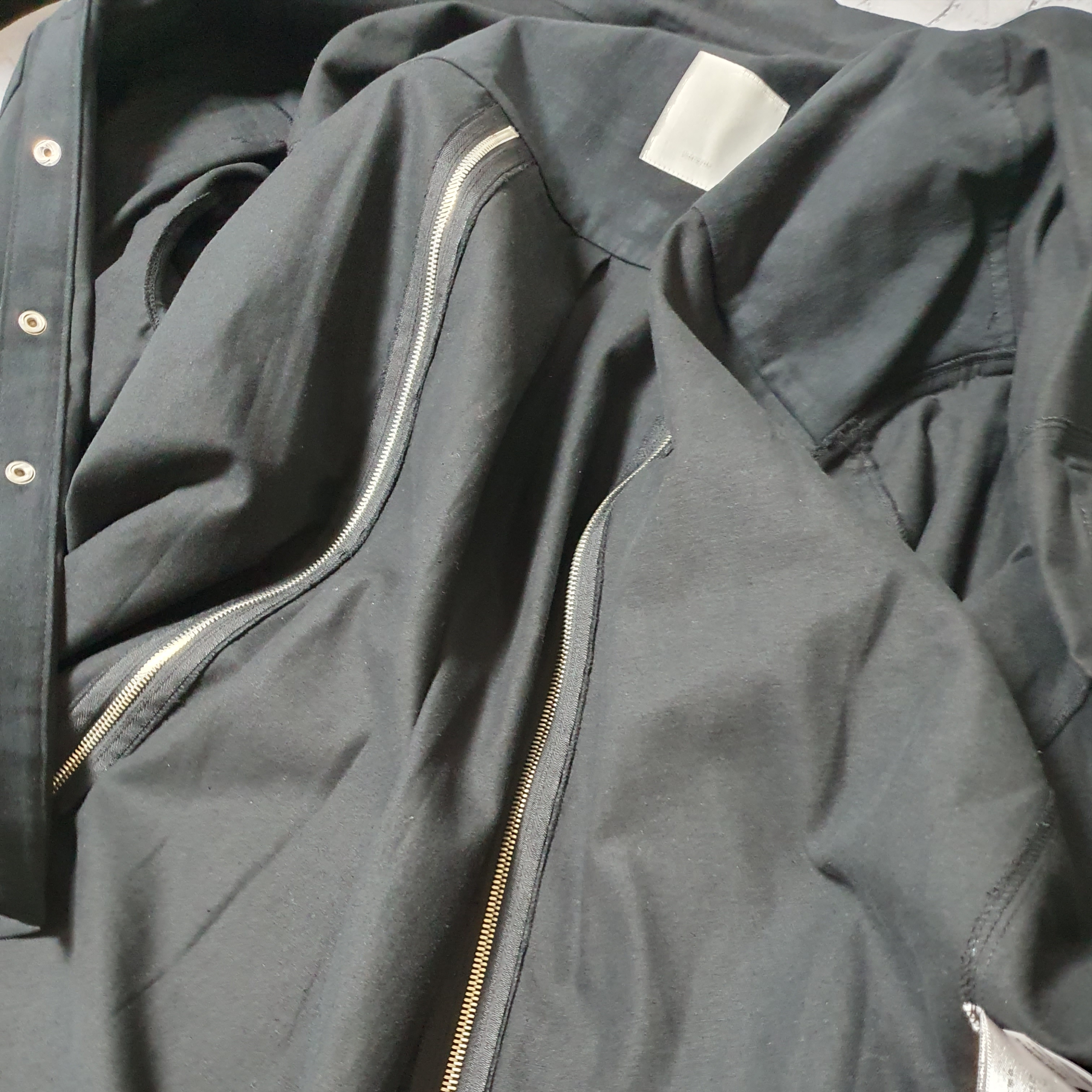 Undermycar x Ohhyunseog Boltume.4 Hardware Multi Zip Oversized Shirt Turbo Black - 22FW 착용 스타일