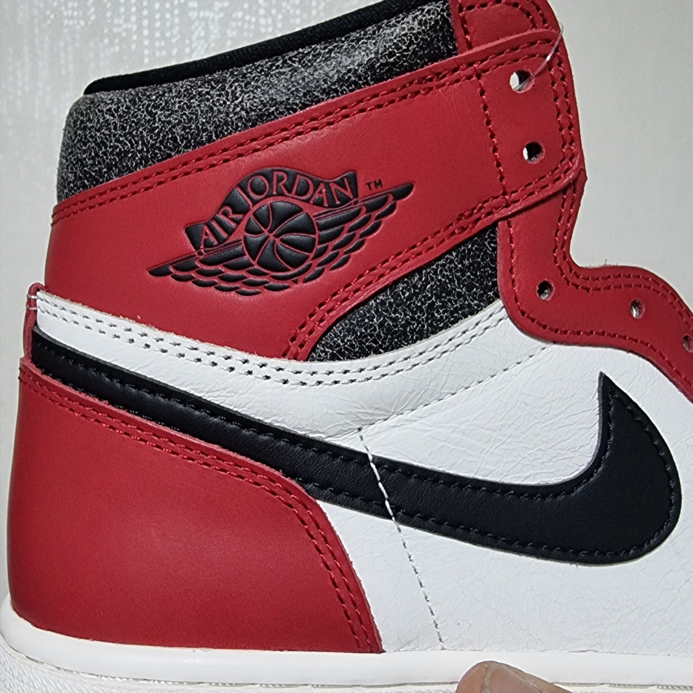 Jordan 1 Retro High OG Chicago 2022 착용 스타일 - 3