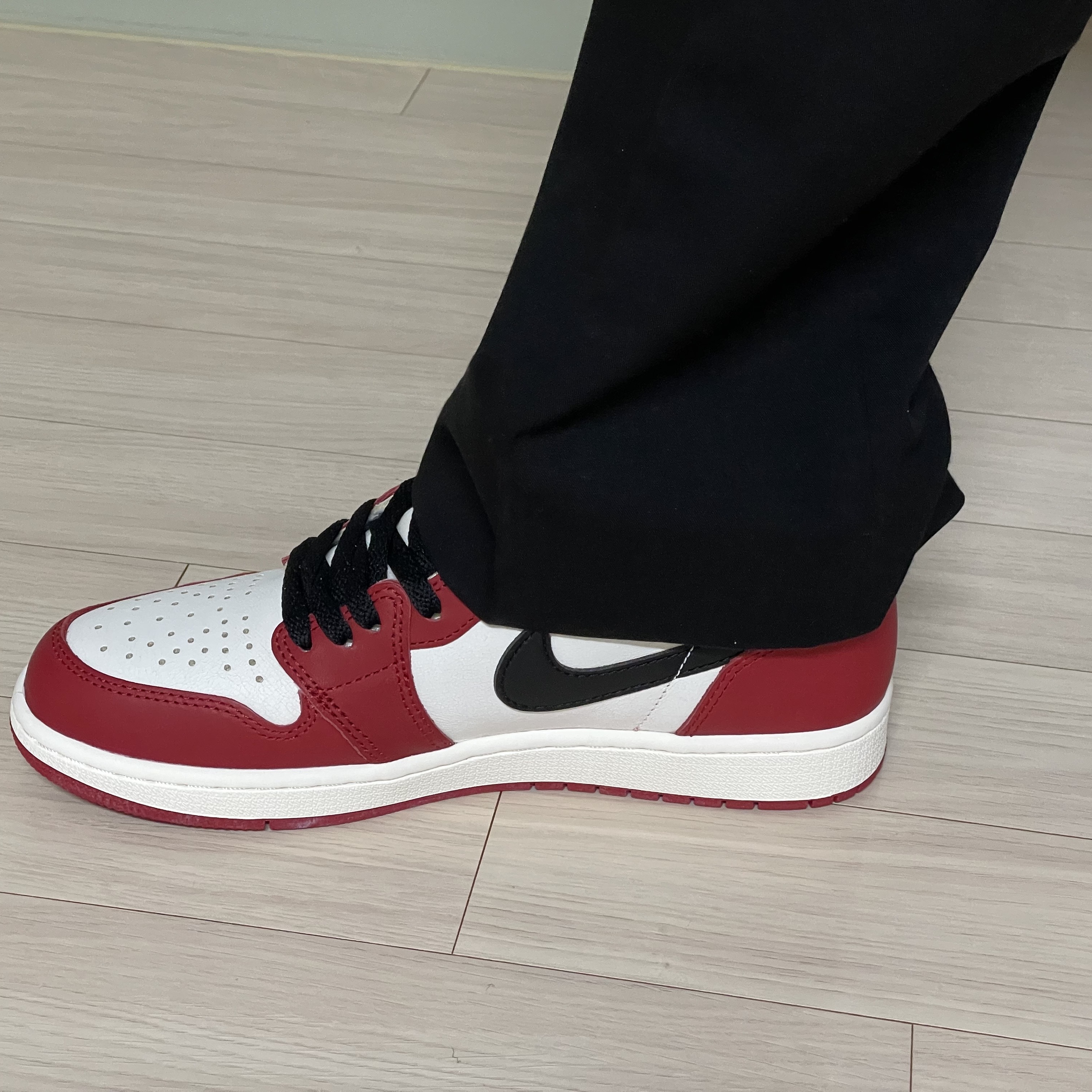 Jordan 1 Retro High OG Chicago 2022 착용 스타일 - 1