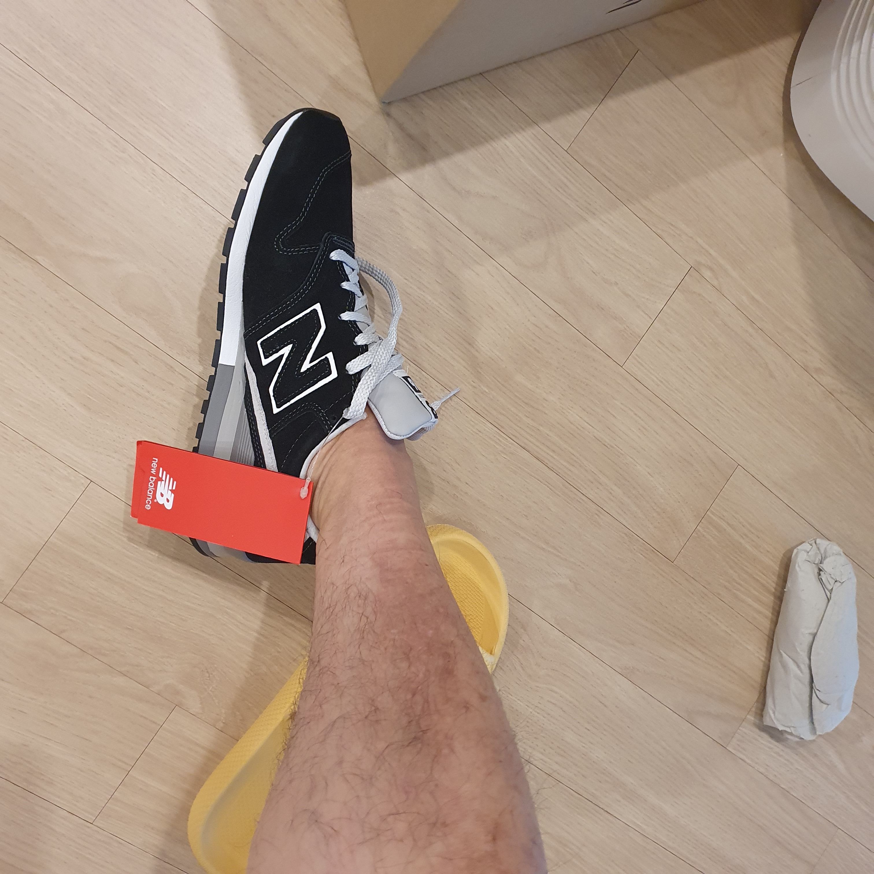 New Balance 996 Black 착용 스타일 - 2