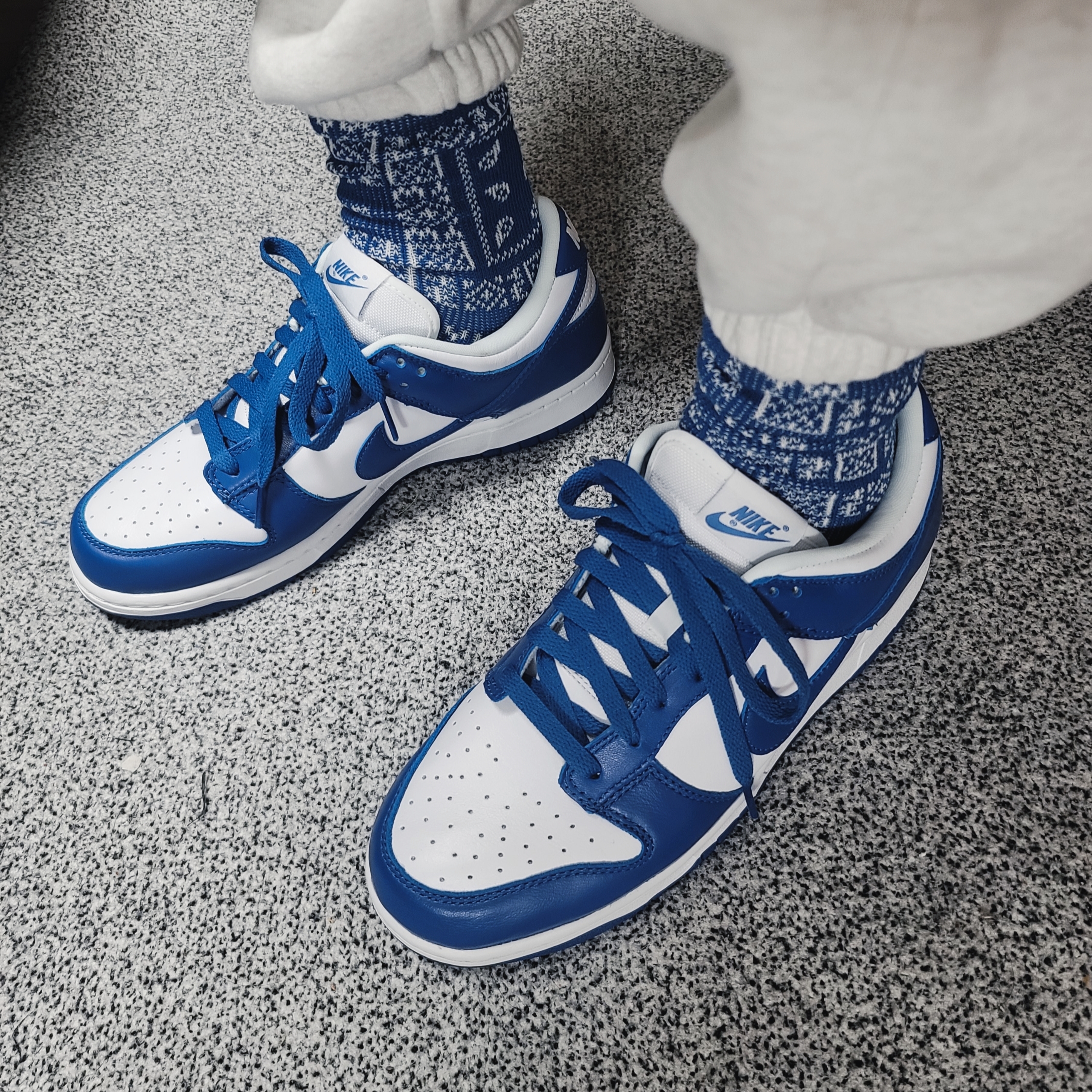 Nike Dunk Low SP Kentucky 2022 착용 스타일