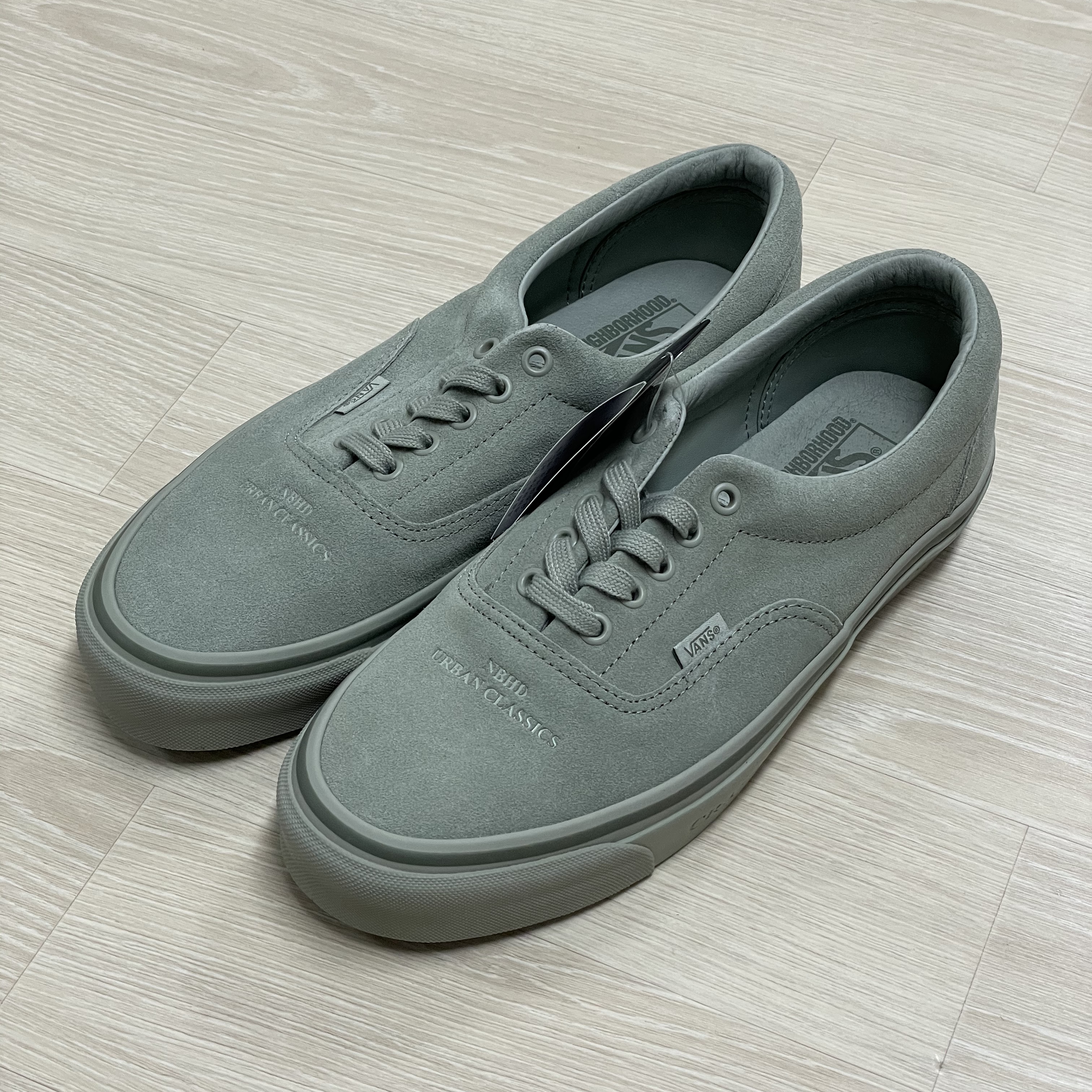 Vans x Neighborhood Era 95 DX Grey, Vans x Neighborhood Era 95 DX Green 착용 스타일 - 4