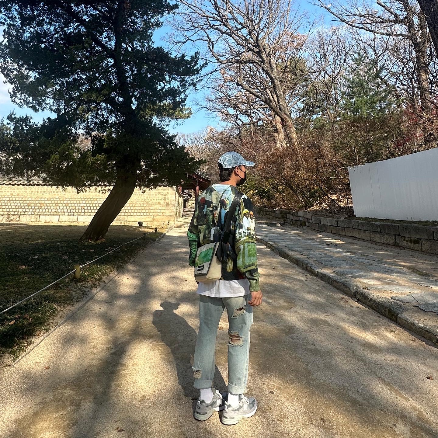 Stussy Peter Tosh Print Sweater Multi, New Balance 993 Made in USA Grey - D Standard 착용 스타일 - 5
