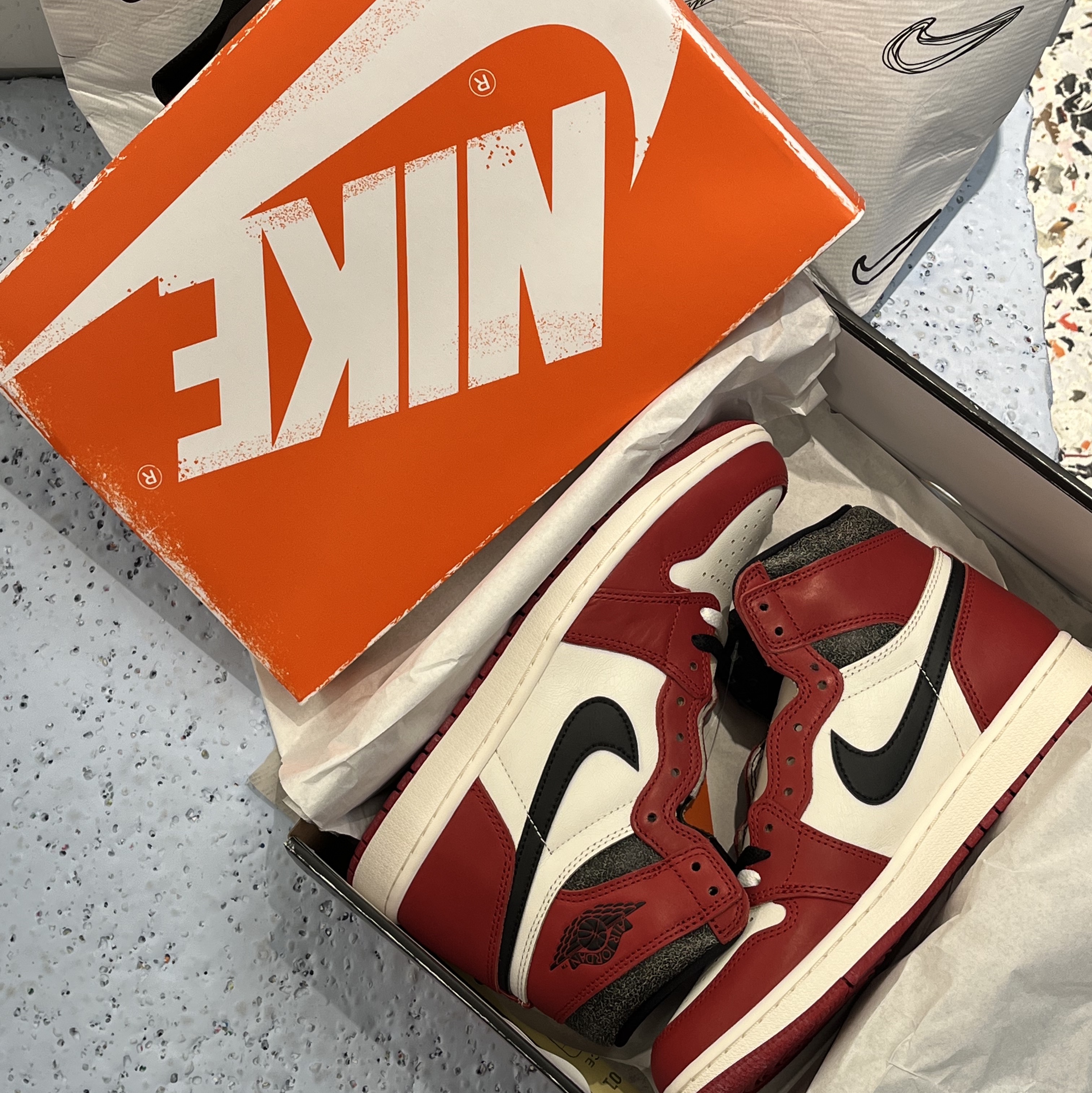 Jordan 1 Retro High OG Chicago 2022, (GS) Jordan 1 Retro High OG Chicago 2022 착용 스타일