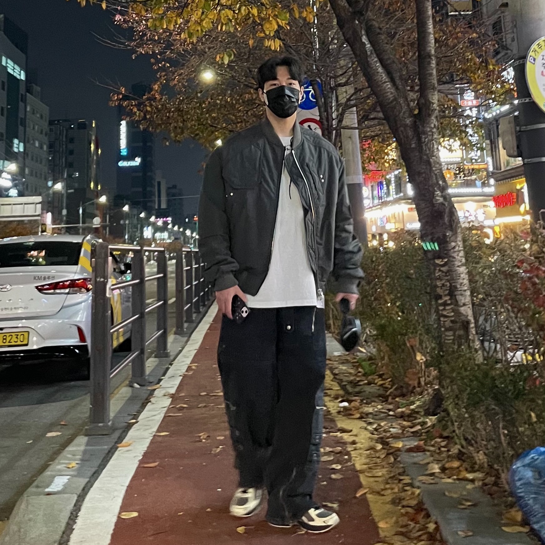 Apple AirPods Max Lightning Space Gray (Korean Ver.), Undermycar Ababell Multi Flap Oversized Bomber Balsam Green - 22SS 착용 스타일 - 1