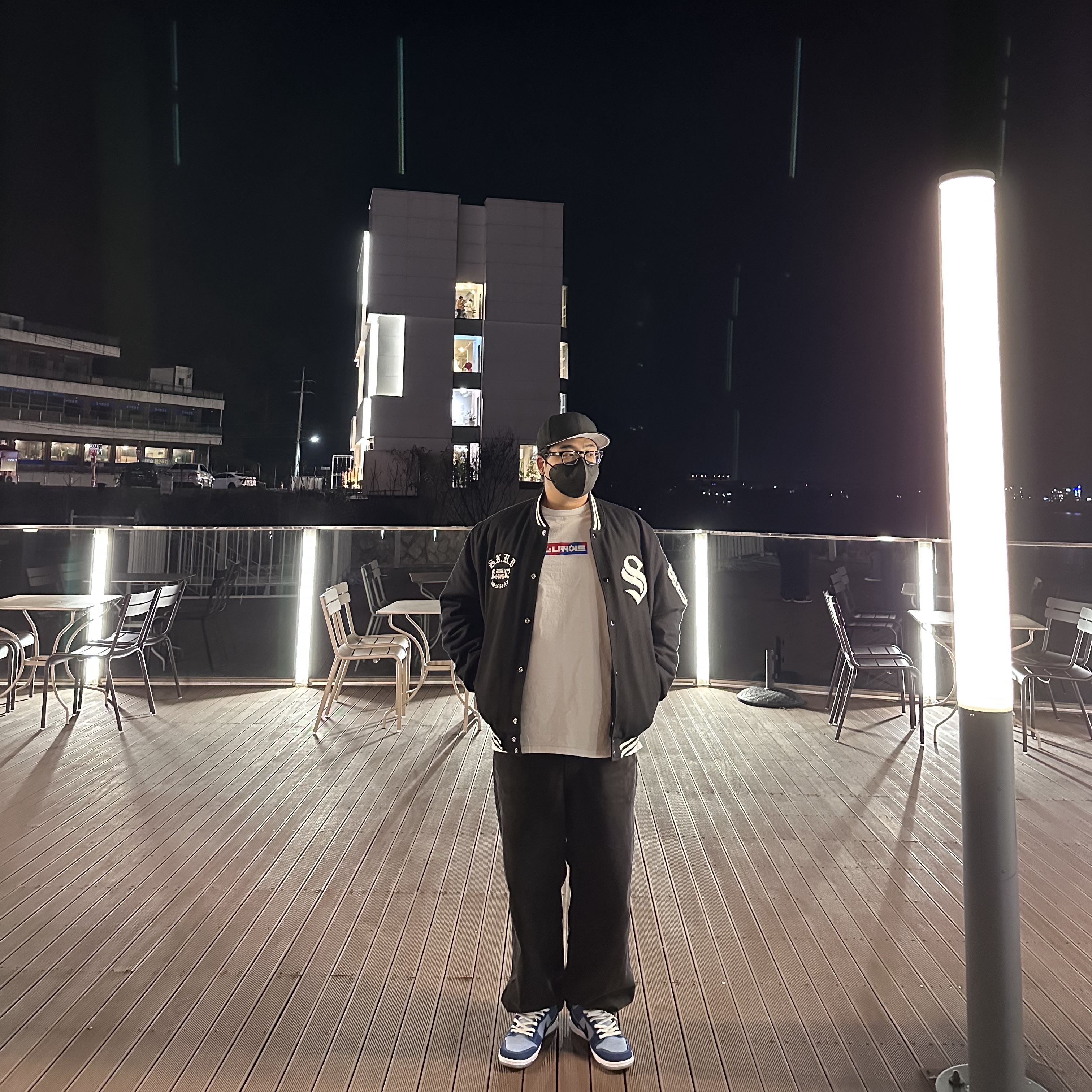 Stussy World Tour New Era Cap Black, Nike x Why So Sad? SB Dunk Low Pro Coastal Blue 착용 스타일 - 1