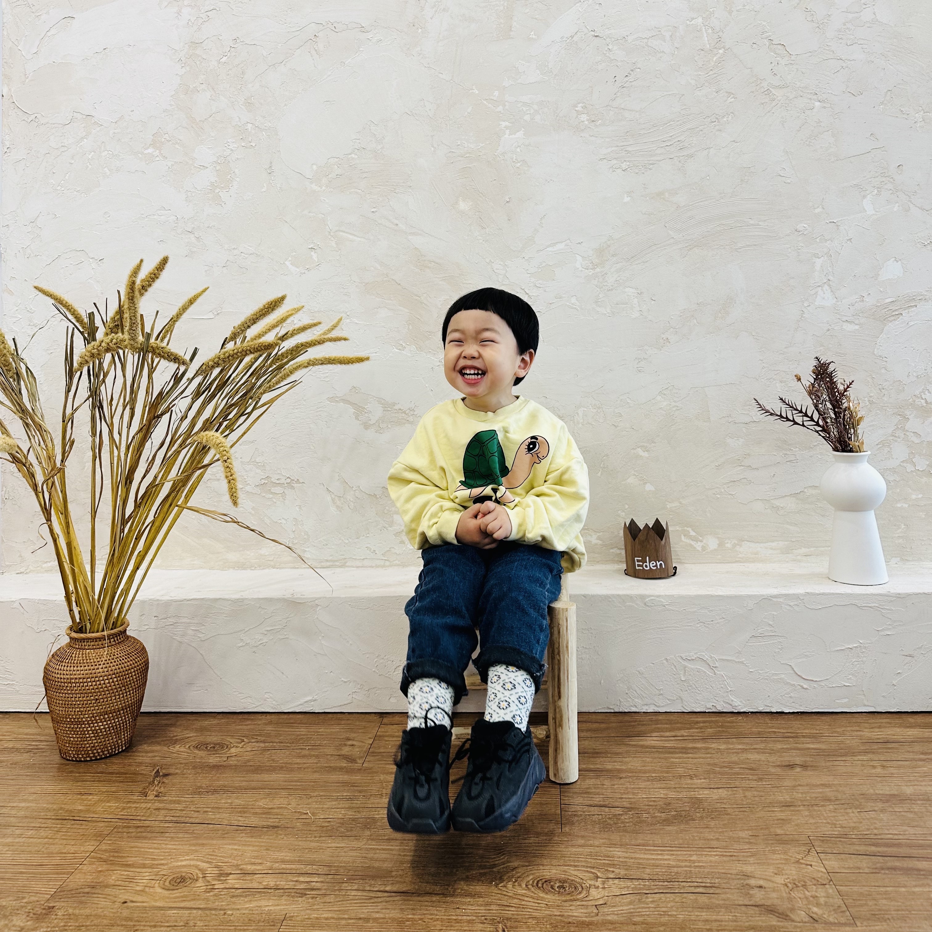 (Infant) Adidas Yeezy Boost 700 V2 Vanta, Adidas Yeezy Boost 700 V2 Vanta 2019 착용 스타일 - 3