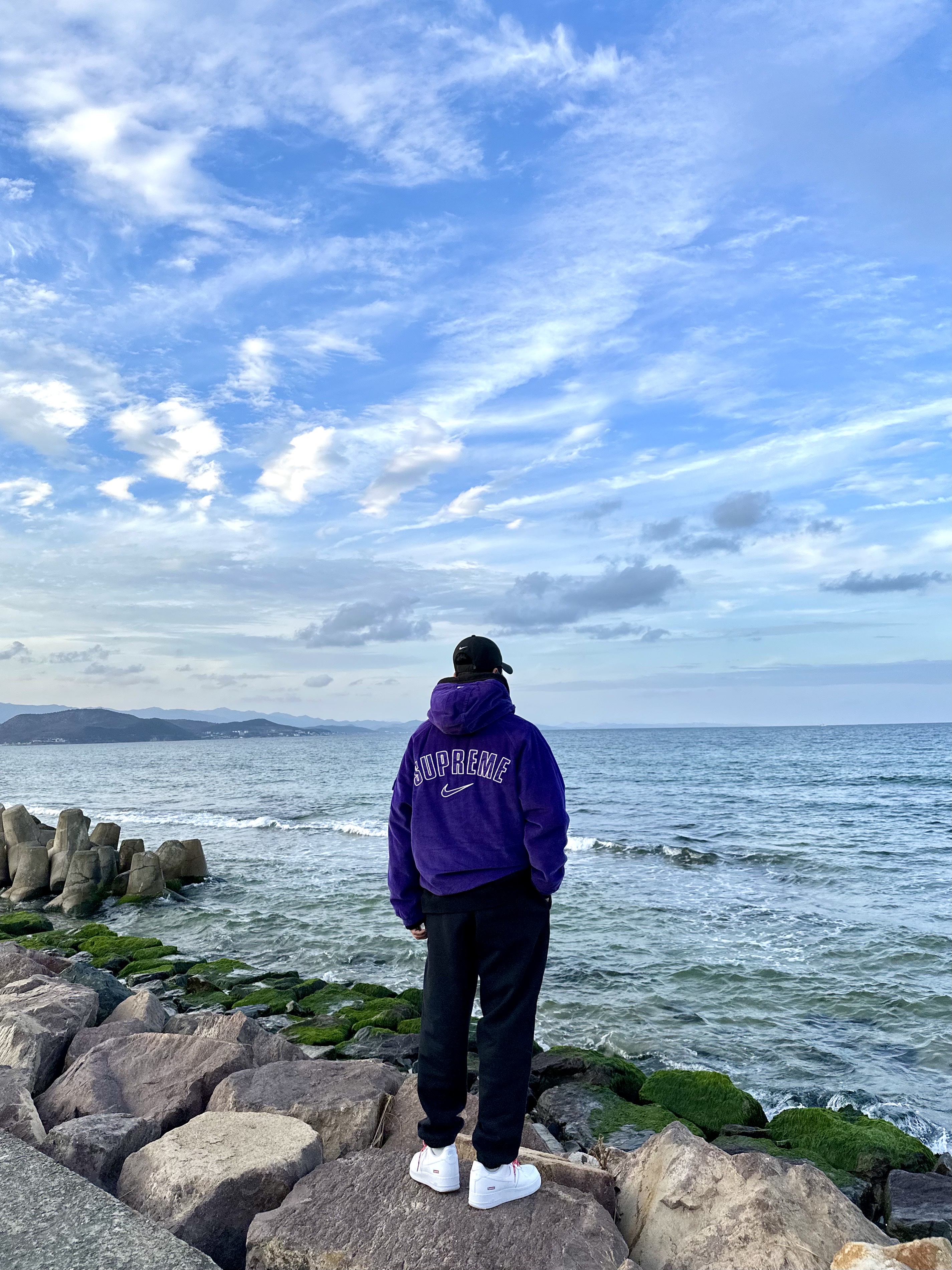 Supreme x Nike Arc Corduroy Hooded Jacket Purple - 22SS, Nike x Stussy NRG RA Washed Pullover Hoodie Black (DN4028-010) 착용 스타일 - 1