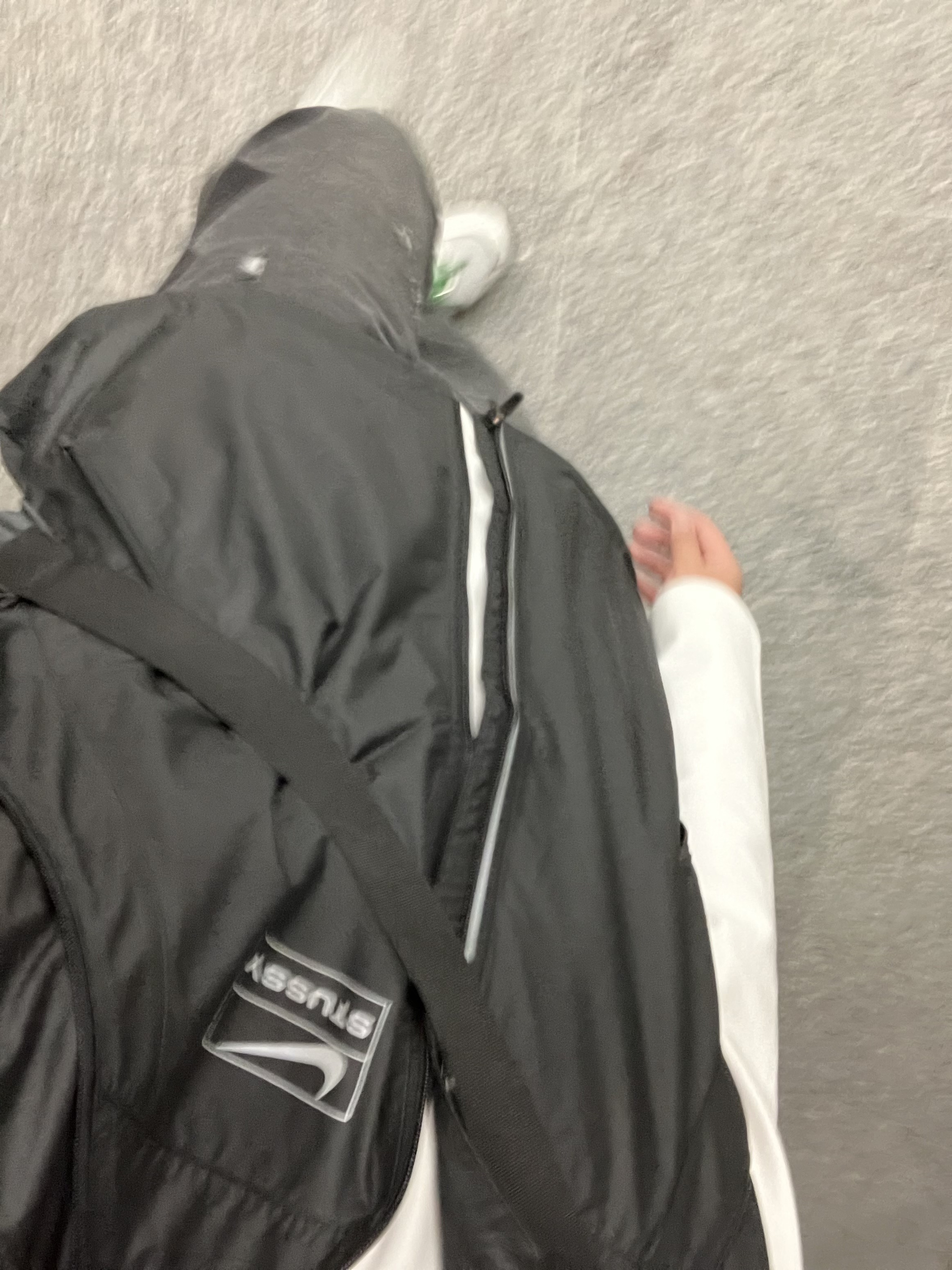 Nike x Stussy NRG FL Storm-Fit Jacket Black (DO5304-010), Asics Gel-1090 White Green 착용 스타일