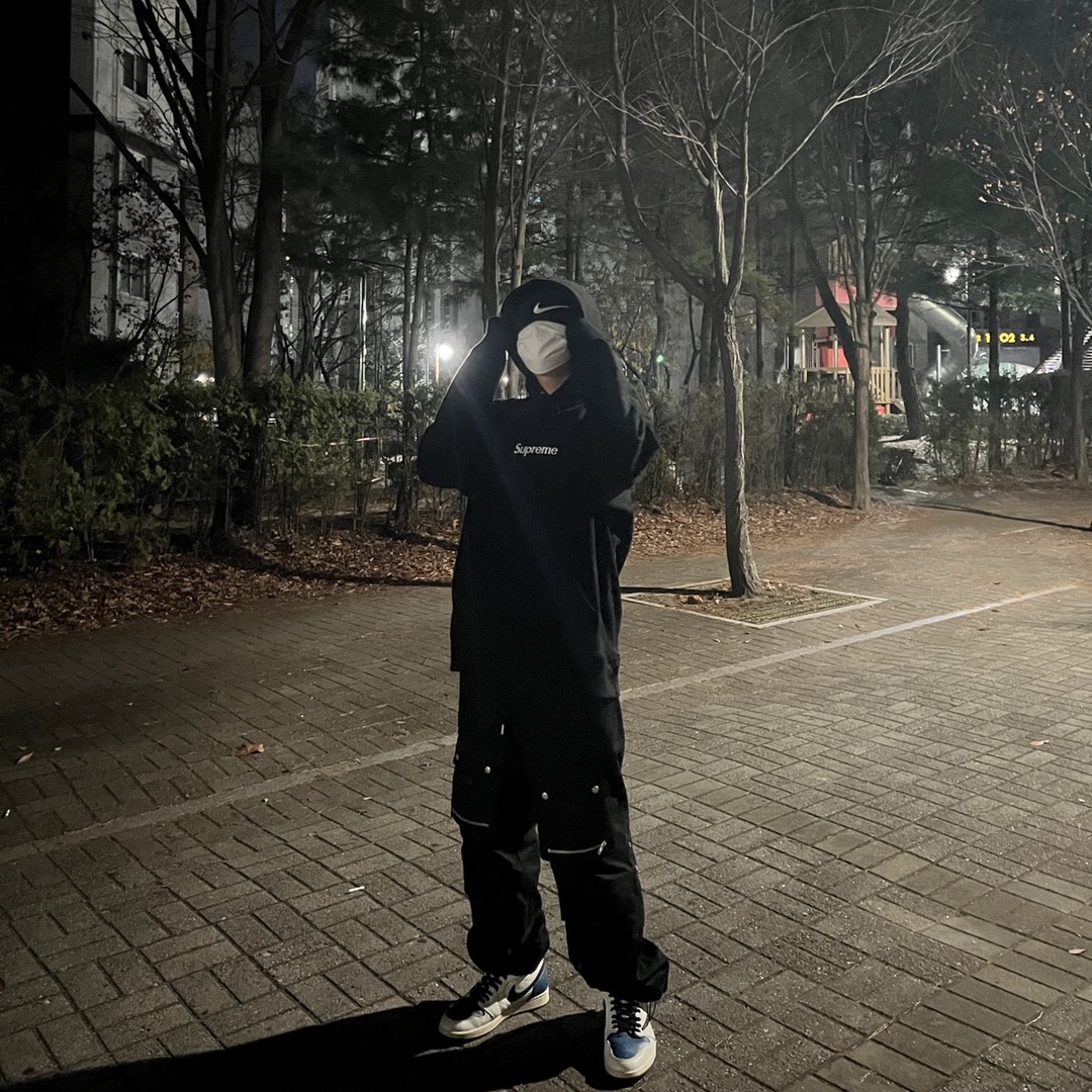 Nike x Stussy Cuff Beanie Black, Supreme Box Logo Hooded Sweatshirt Black - 21FW 착용 스타일