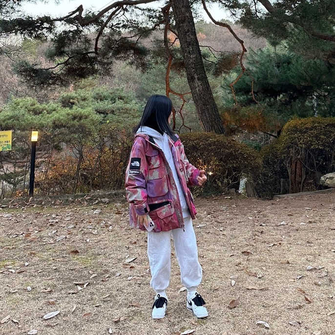 Nike x Peaceminusone Air Force 1 Low Para-Noise 2.0, Supreme x The North Face Cargo Jacket Multi-Color - 20SS 착용 스타일 - 2