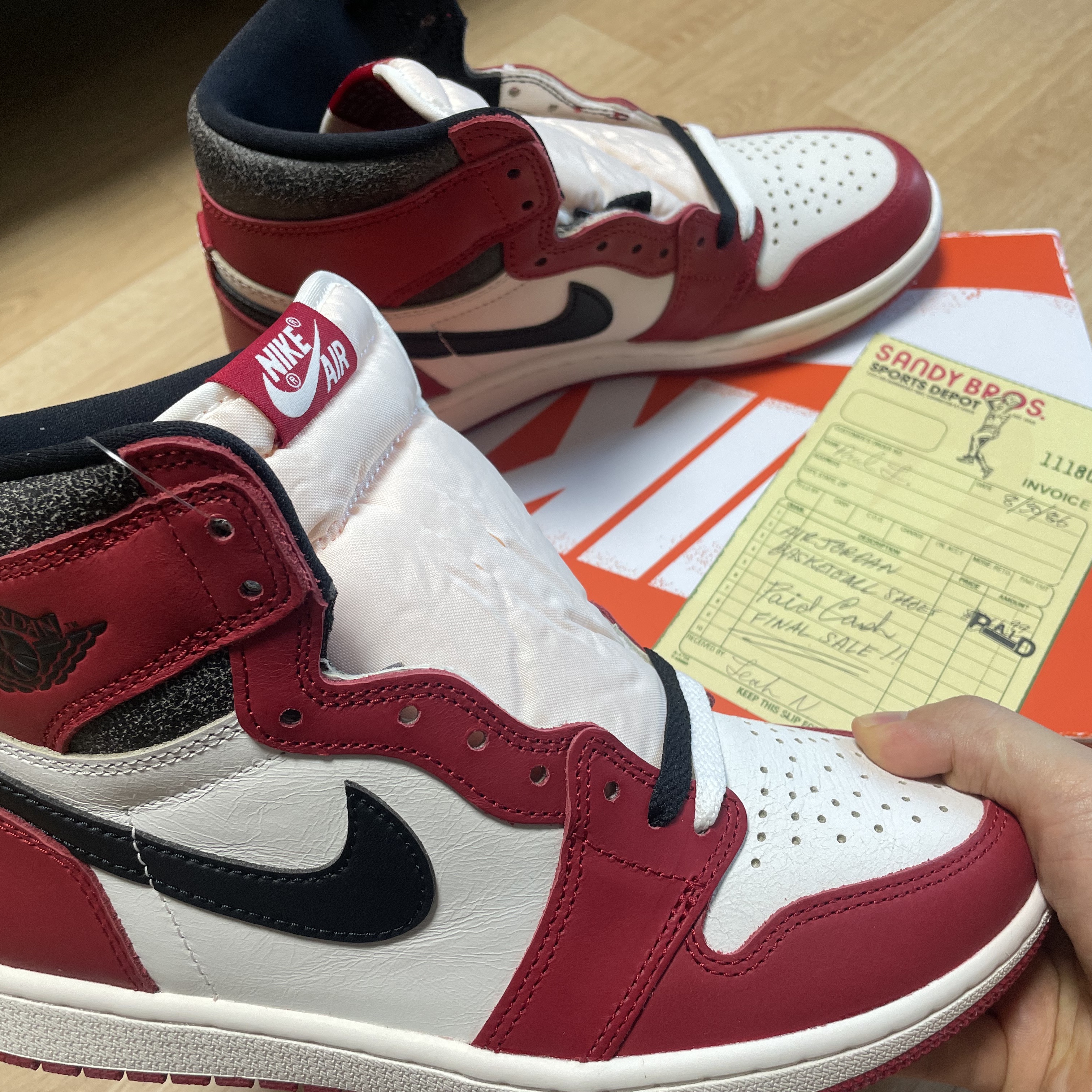 Jordan 1 Retro High OG Chicago 2022 착용 스타일 - 4