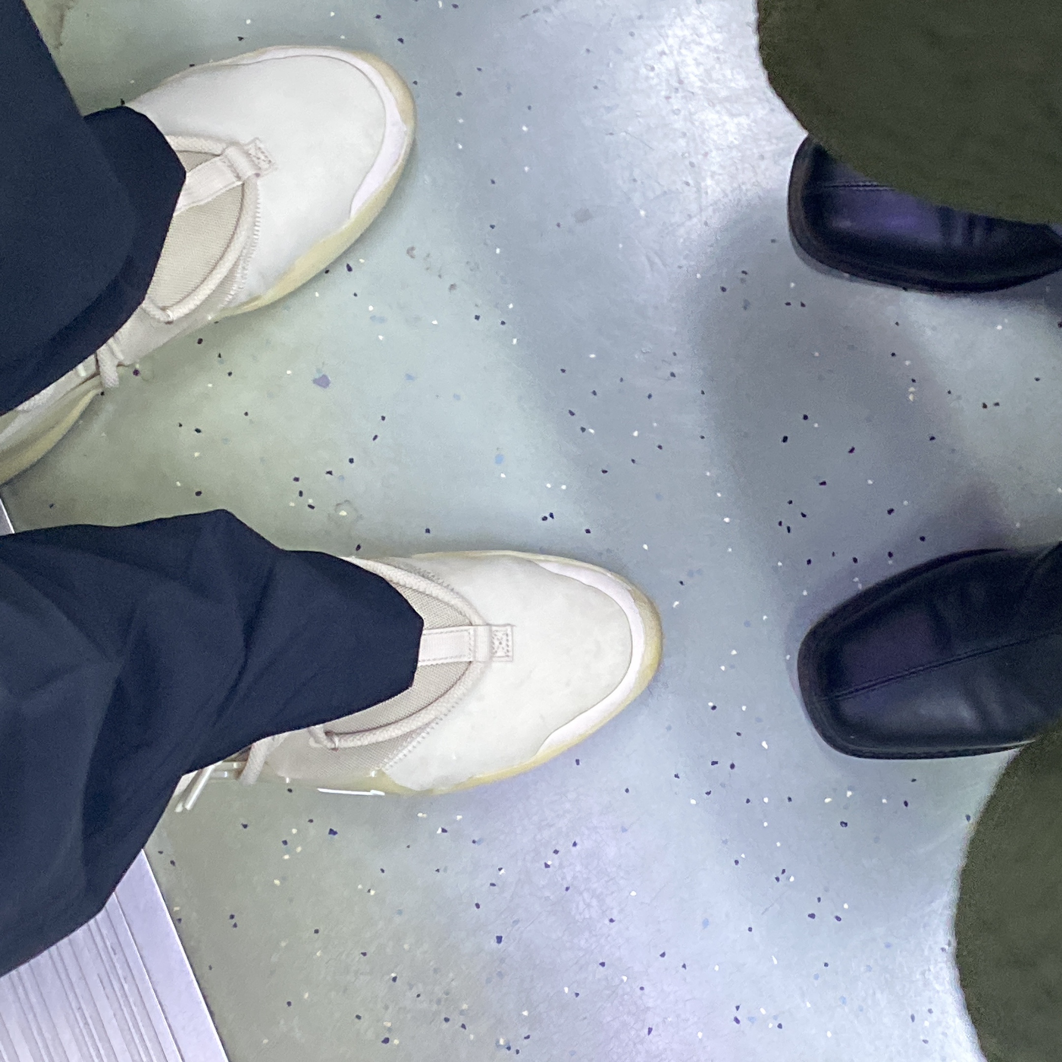 Nike x Fear of God Air Fear of God 1 Oatmeal 착용 스타일