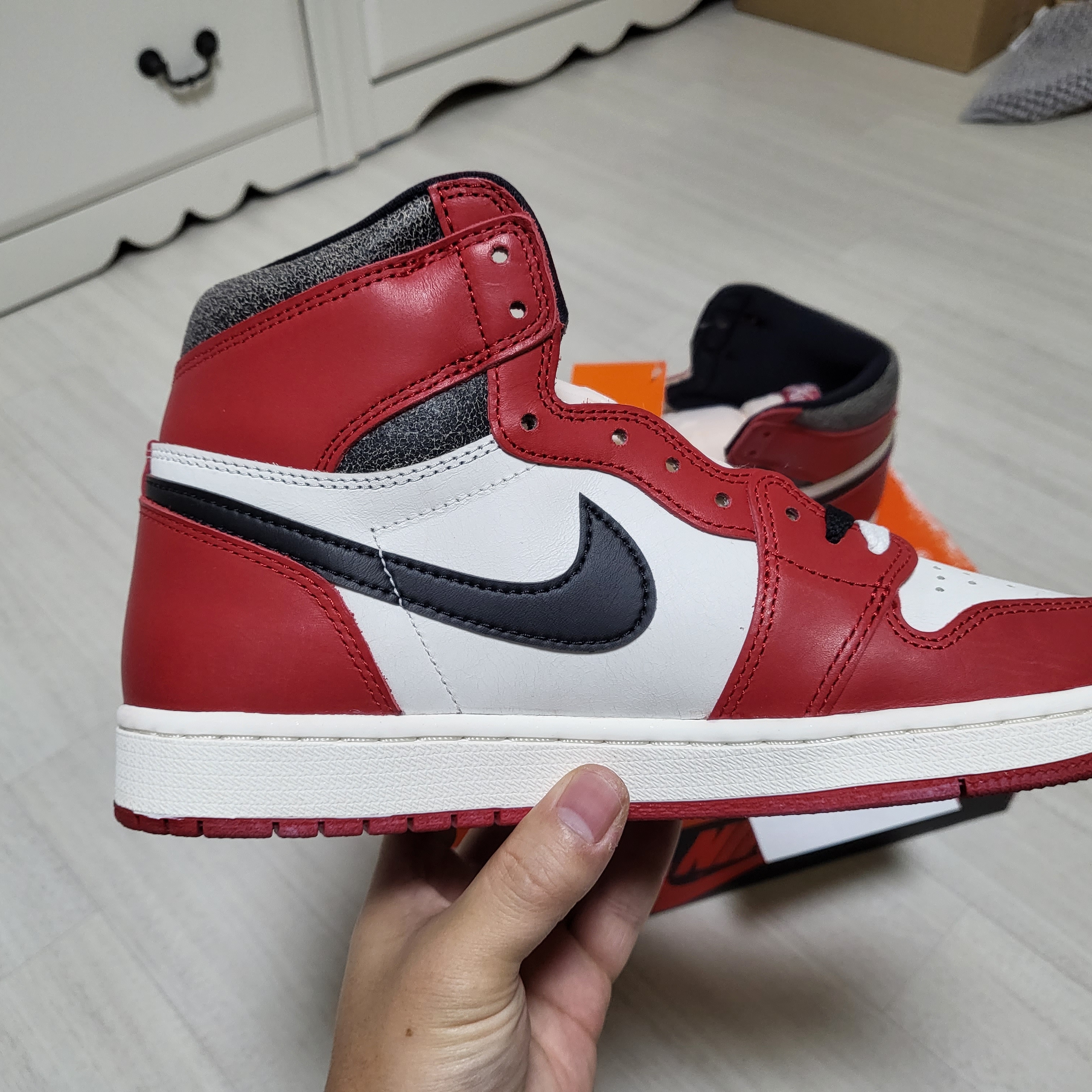 Jordan 1 Retro High OG Chicago 2022 착용 스타일 - 4