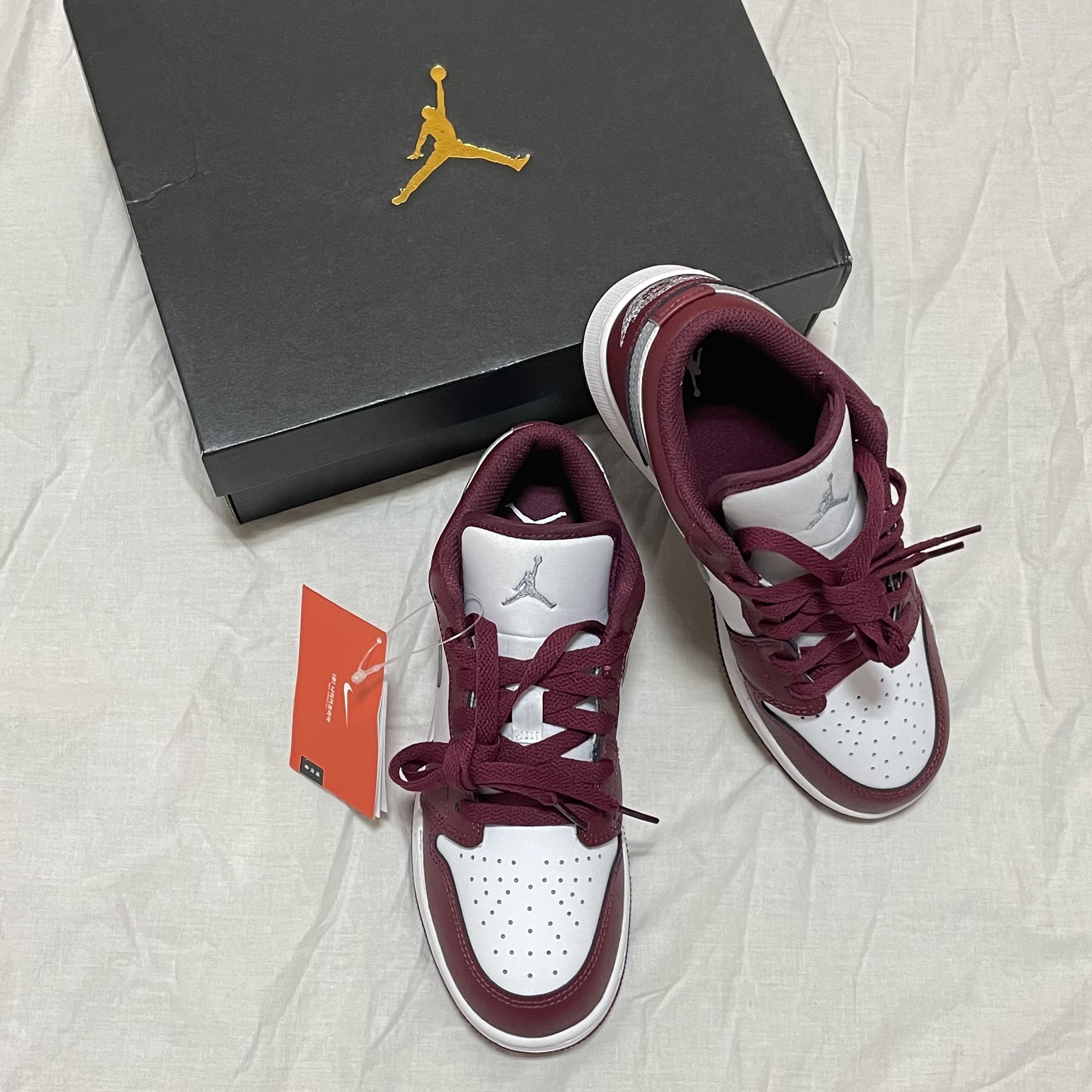 (GS) Jordan 1 Low Cherrywood Red 착용 스타일