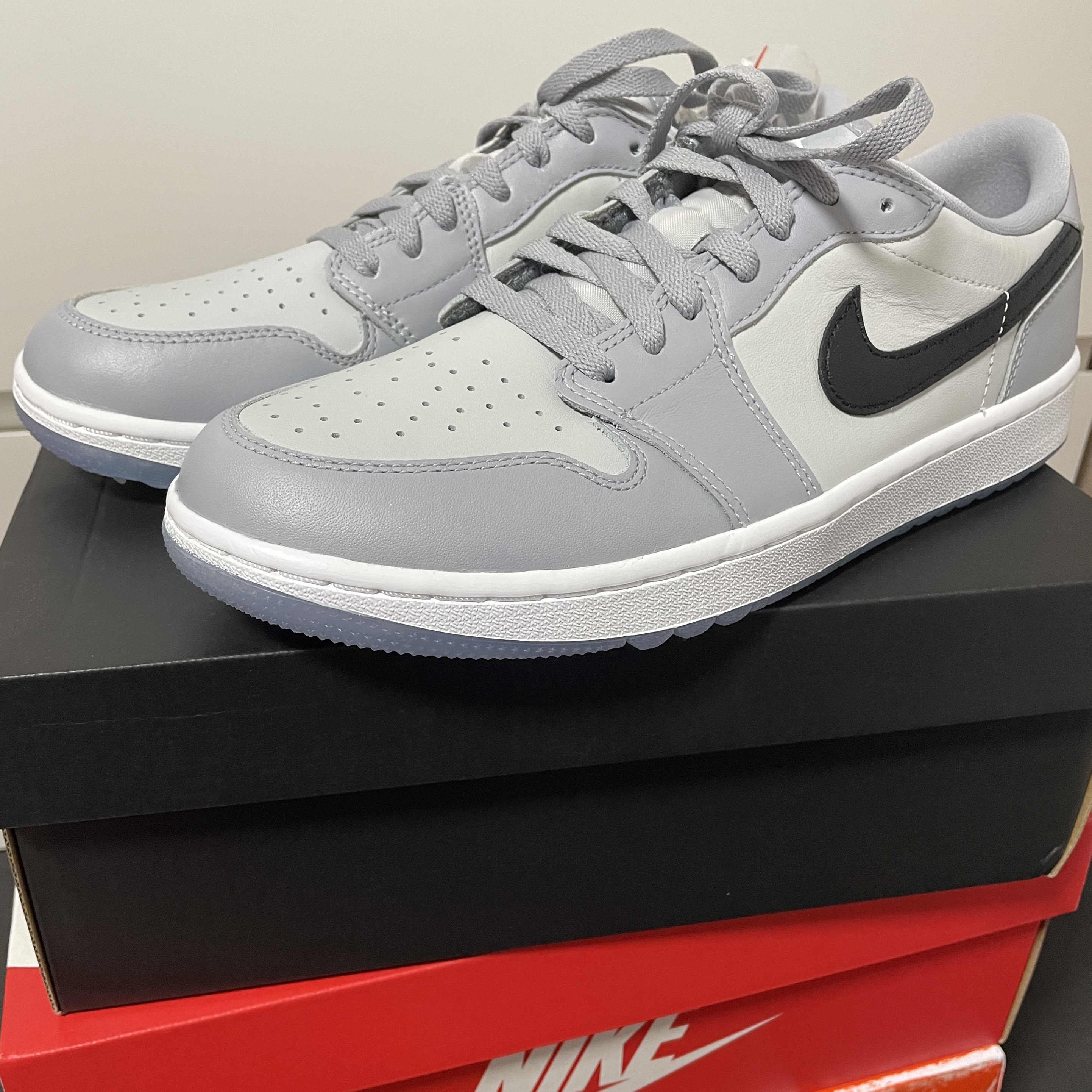 Jordan 1 Low Golf Wolf Grey 착용 스타일