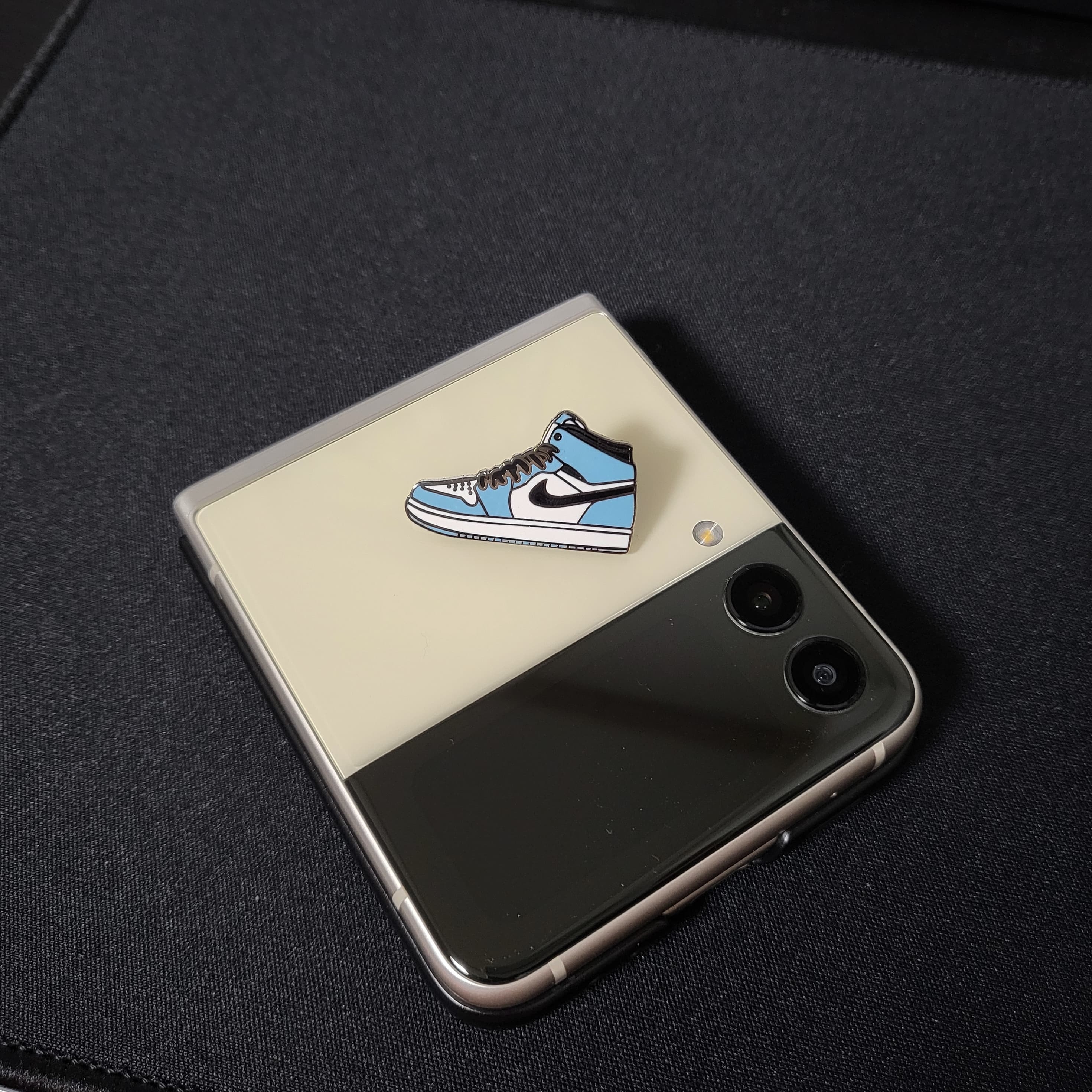 Jordan 1 Retro High OG University Blue 착용 스타일 - 3