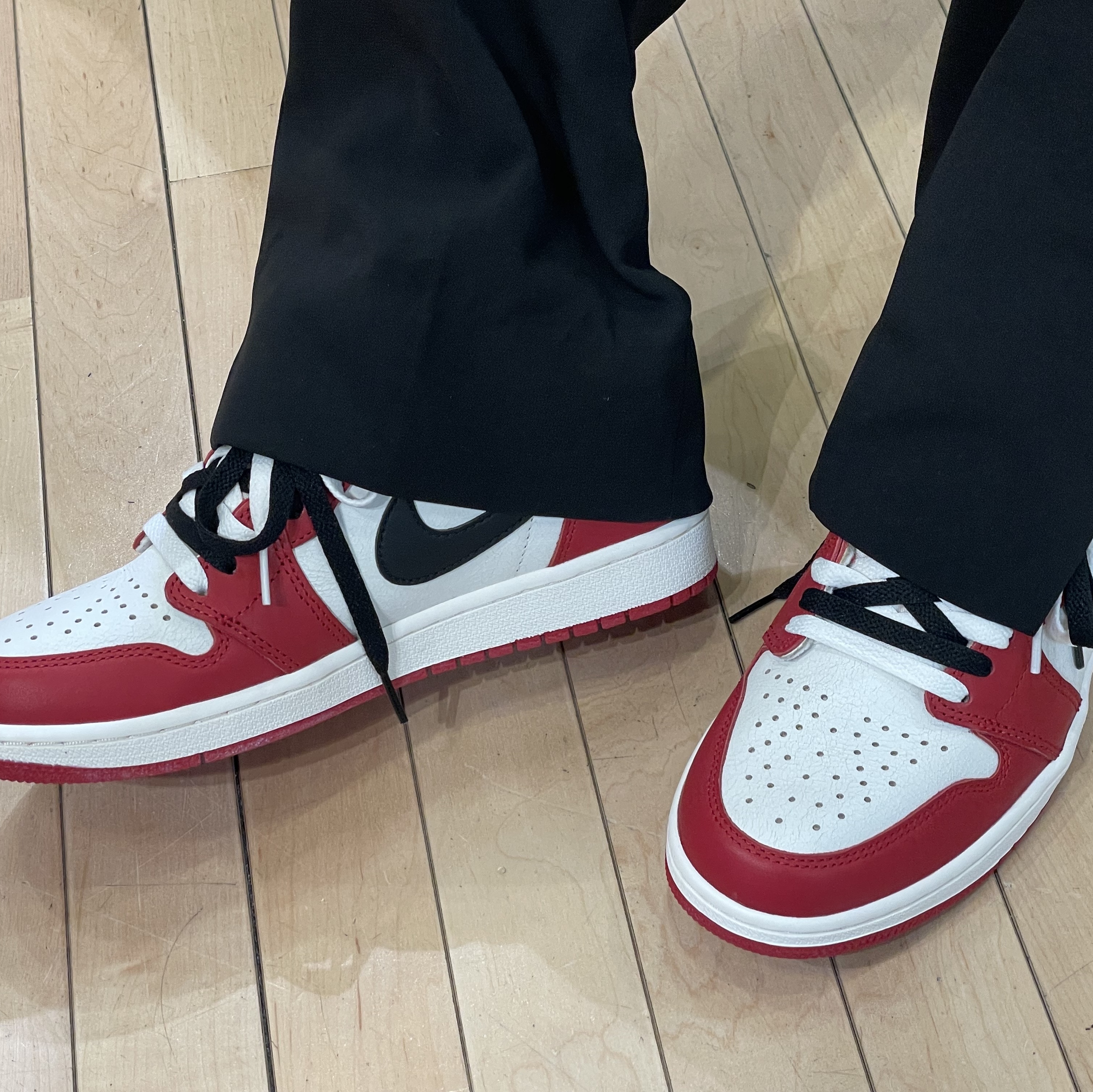 Jordan 1 Retro High OG Chicago 2022 착용 스타일 - 3