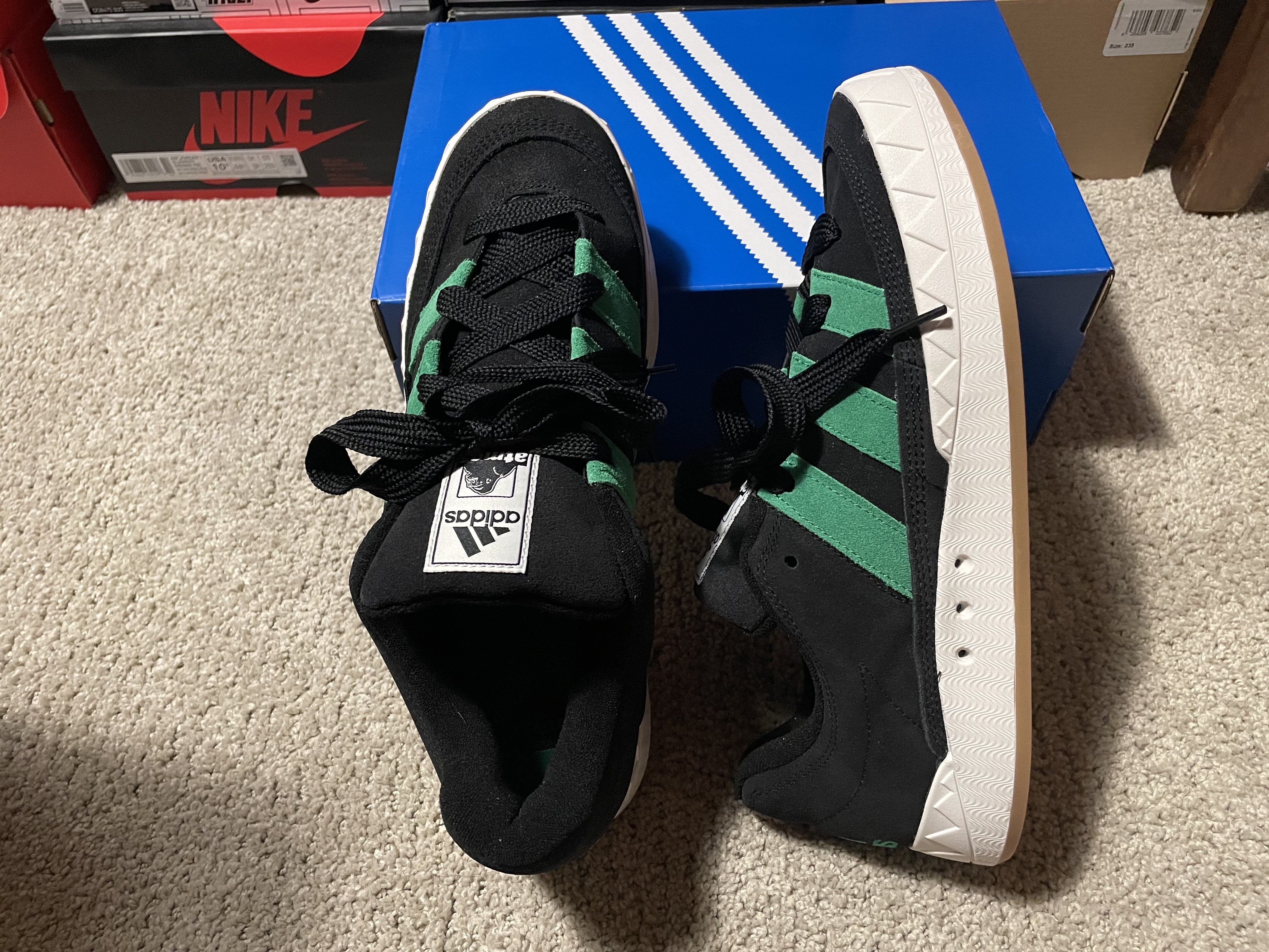 Adidas x Atmos x XLarge Adimatic Core Black Green 착용 스타일 - 4