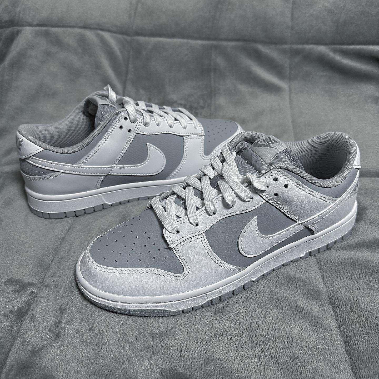 Nike Dunk Low Retro White Neutral Grey 착용 스타일 - 1