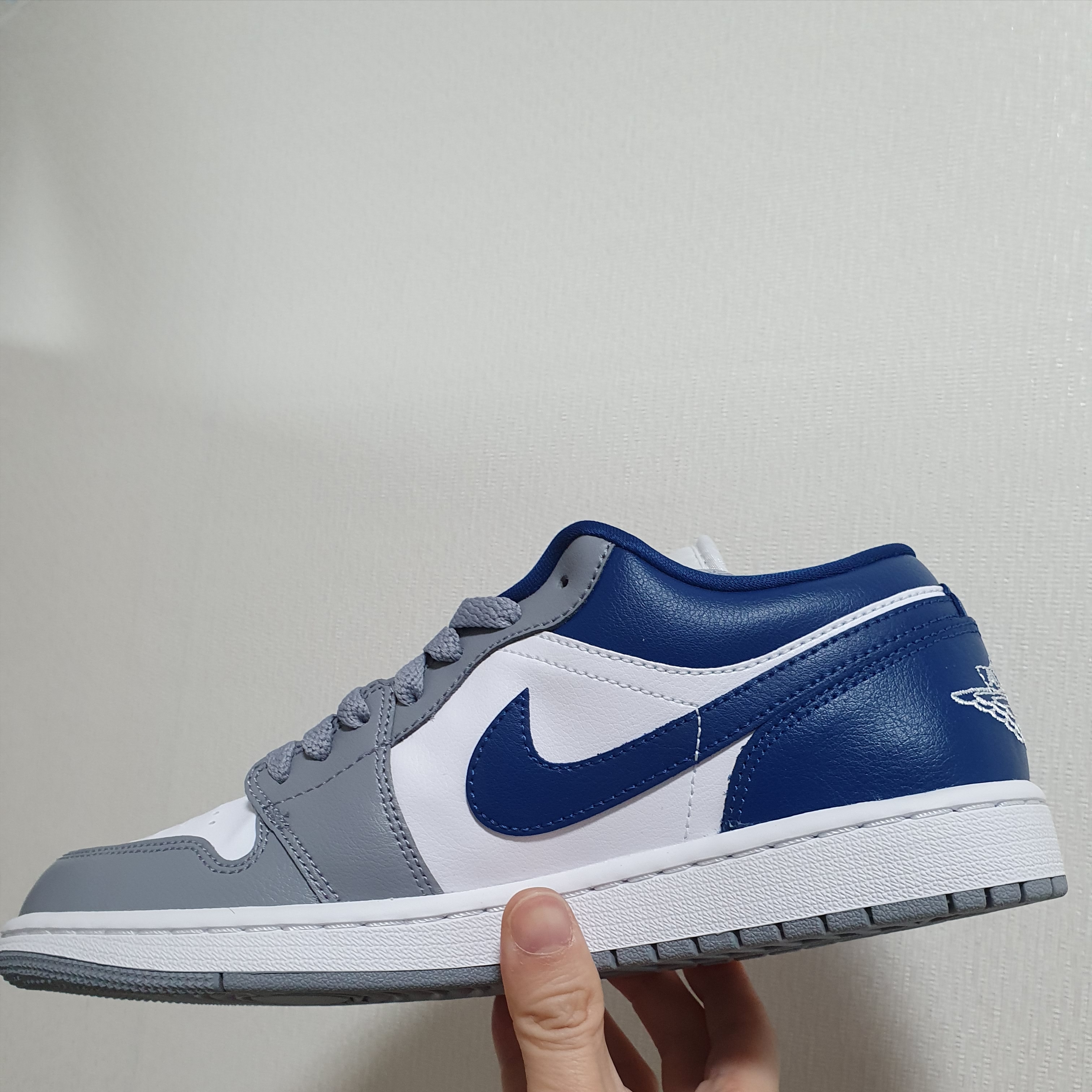 (W) Jordan 1 Low White Grey Blue 착용 스타일