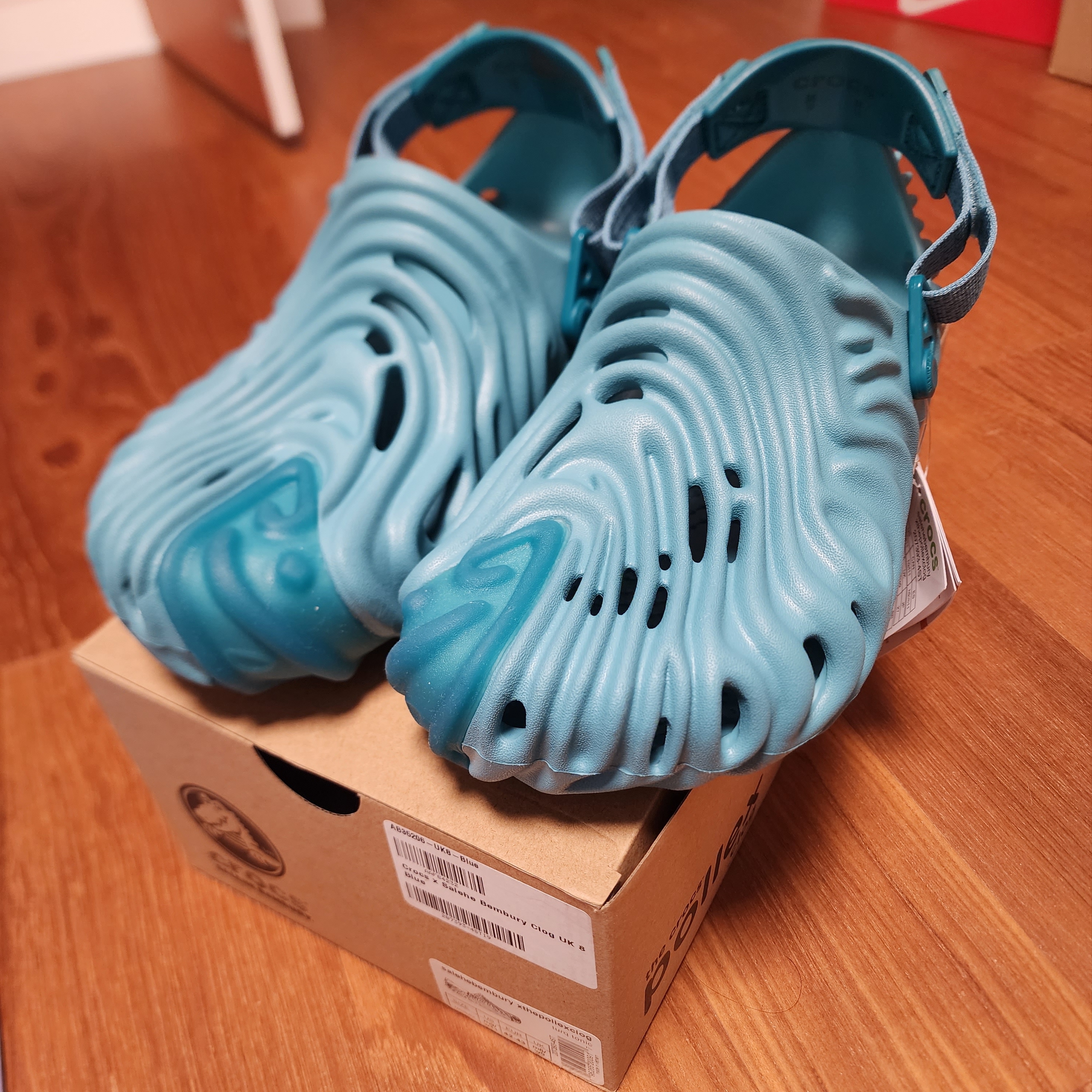 Crocs x Salehe Bembury Pollex Clog Tide 착용 스타일 - 3