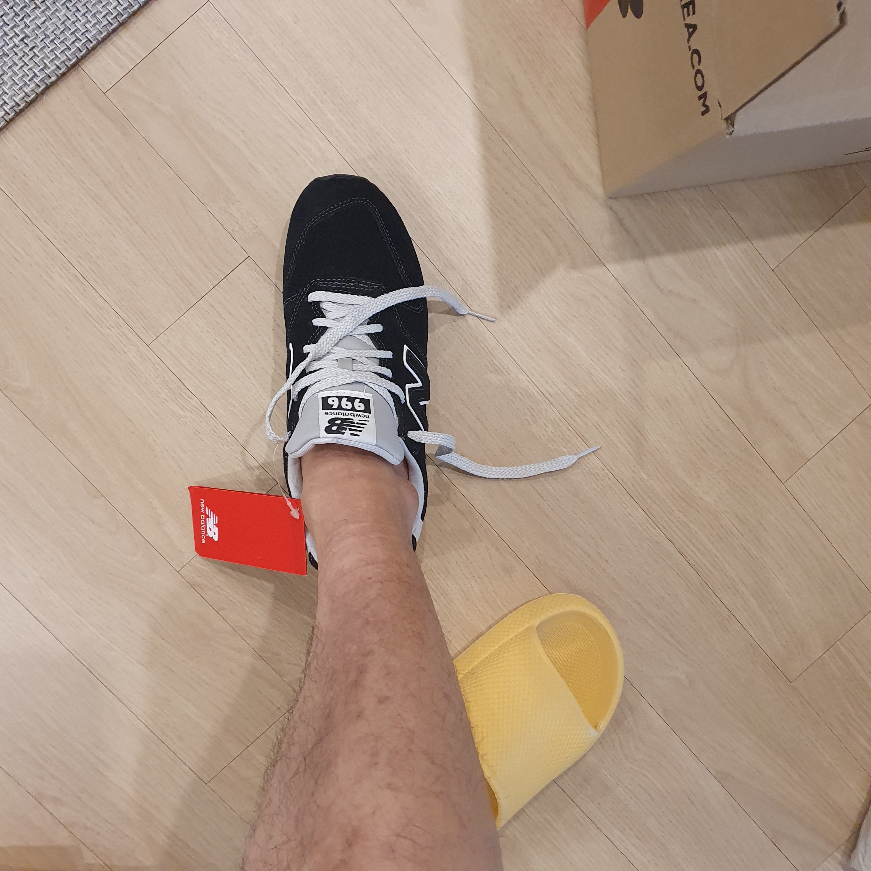 New Balance 996 Black 착용 스타일 - 3