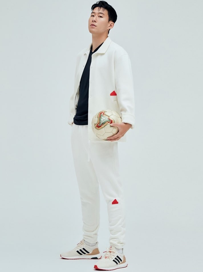 Adidas x Over The Pitch Ultraboost DNA Seoul Off White 착용 스타일