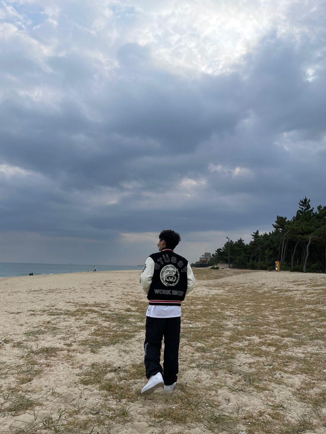 Stussy x Our Legacy x Denim Tears TTL Varsity Jacket Black, Nike x Supreme Air Force 1 Low White 착용 스타일