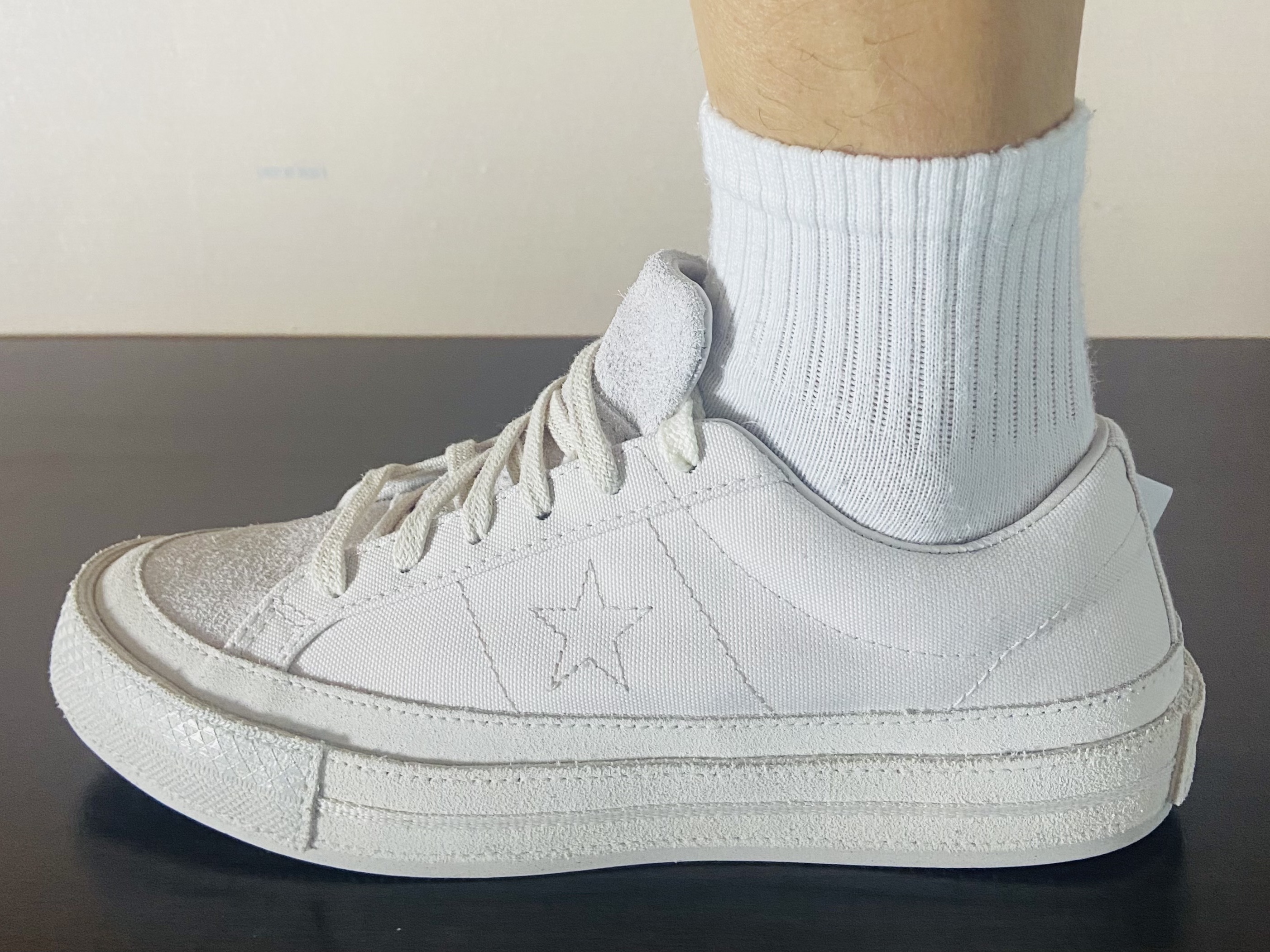 Converse x Notre One Star White Sand 착용 스타일