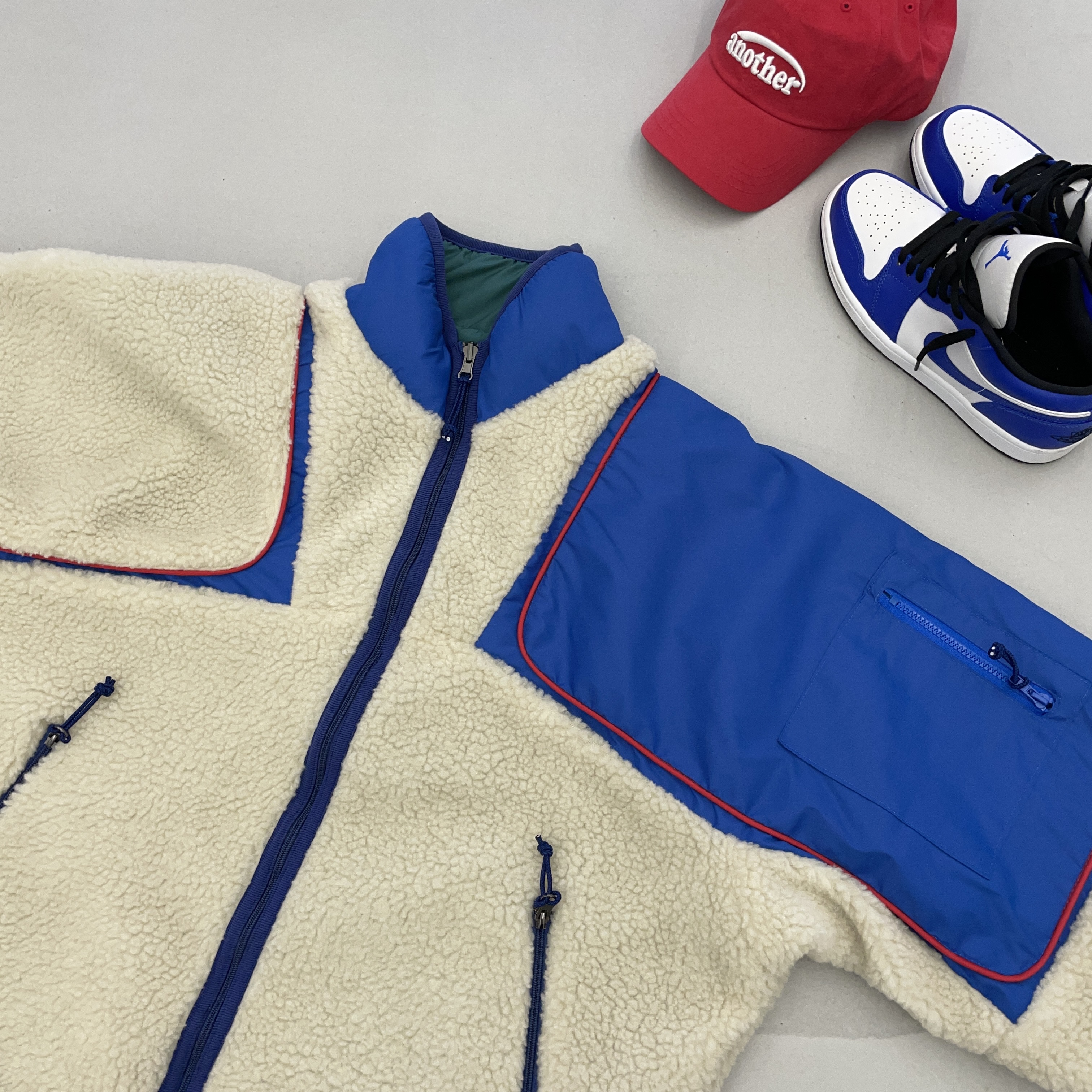 Jordan 1 Low Hyper Royal 착용 스타일
