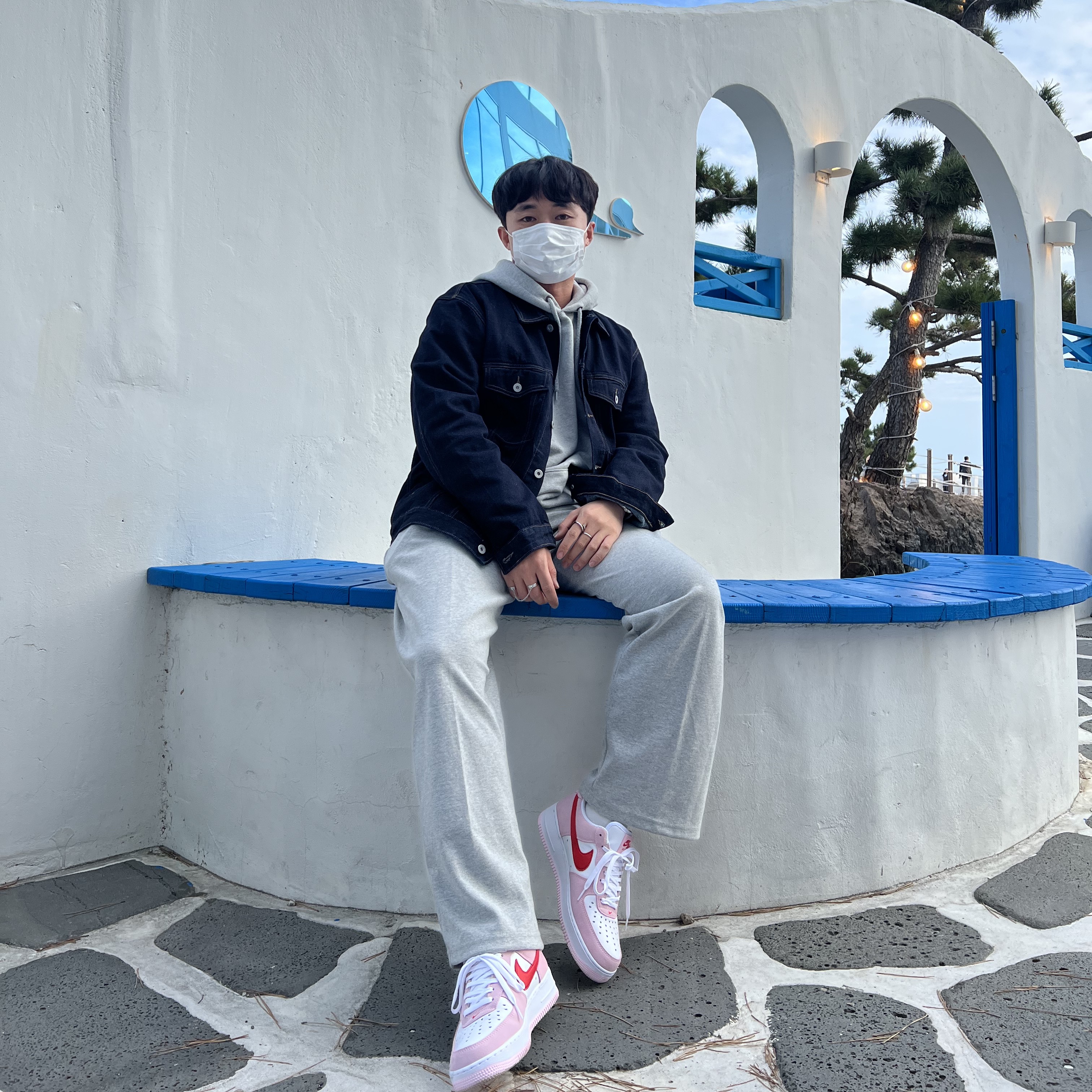 Nike Air Force 1 '07 QS Valentine's Day 착용 스타일