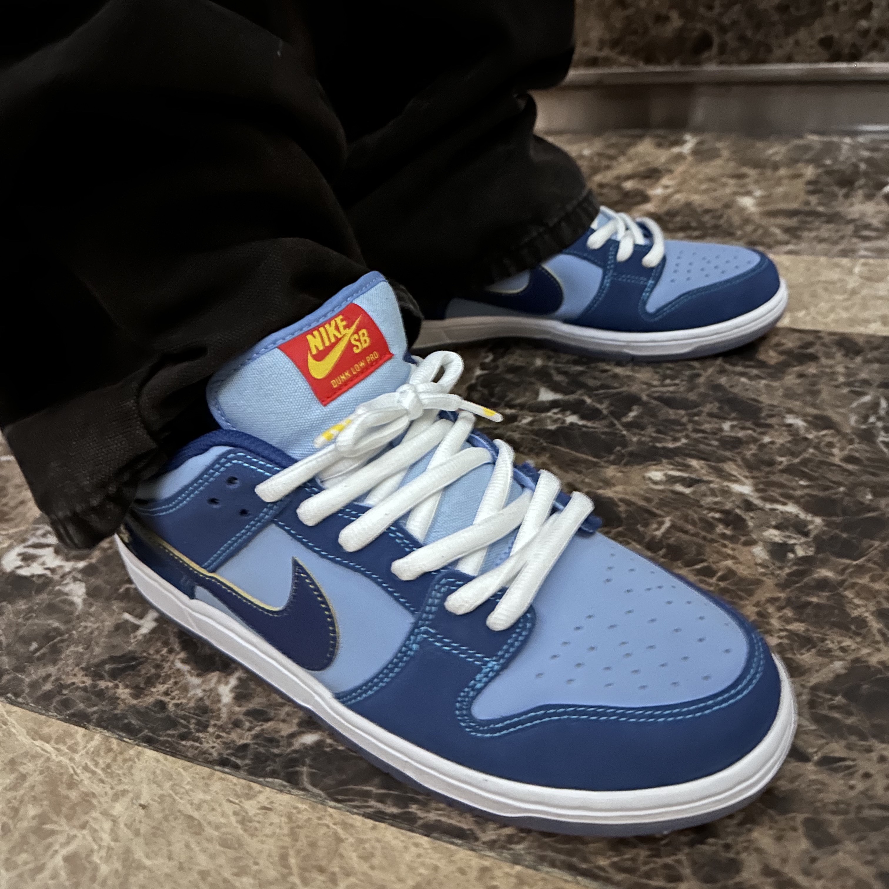 Stussy World Tour New Era Cap Black, Nike x Why So Sad? SB Dunk Low Pro Coastal Blue 착용 스타일 - 3
