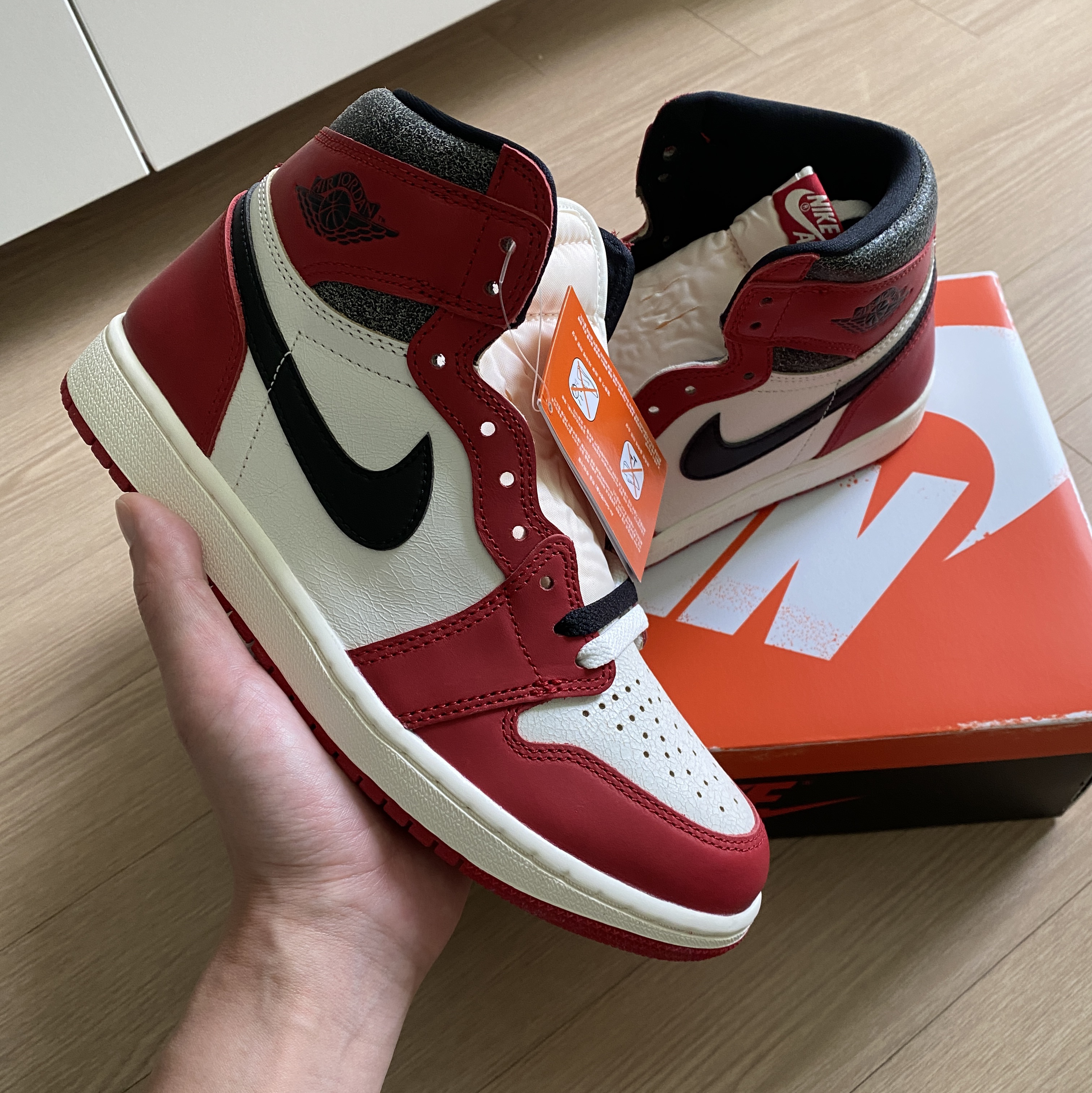 Jordan 1 Retro High OG Chicago 2022 착용 스타일 - 3