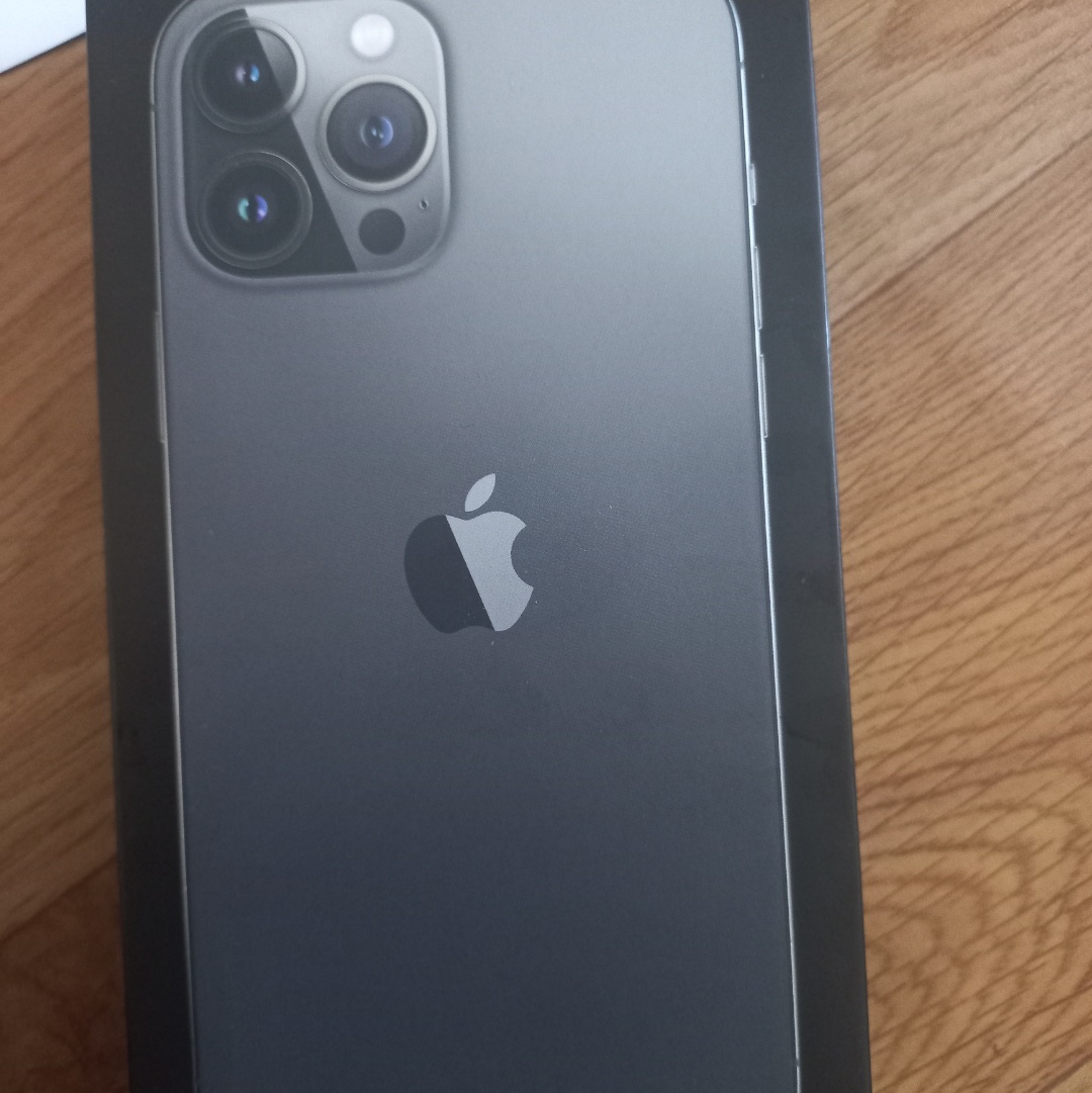Apple iPhone 13 Pro Max 128GB Graphite (Korean Ver.) 착용 스타일