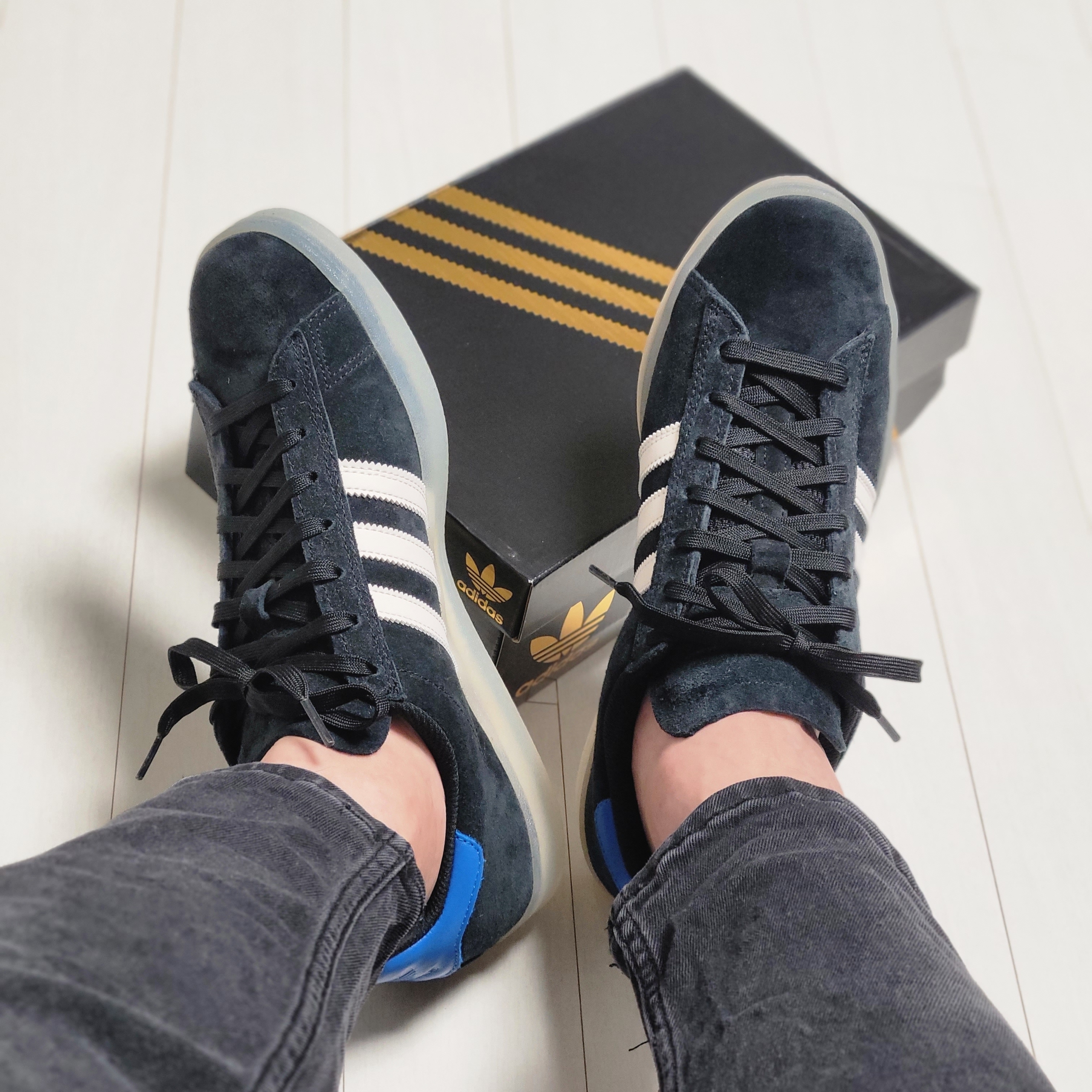Adidas x Maxallure Skateboards Campus ADV Core Black Cloud White 착용 스타일 - 1
