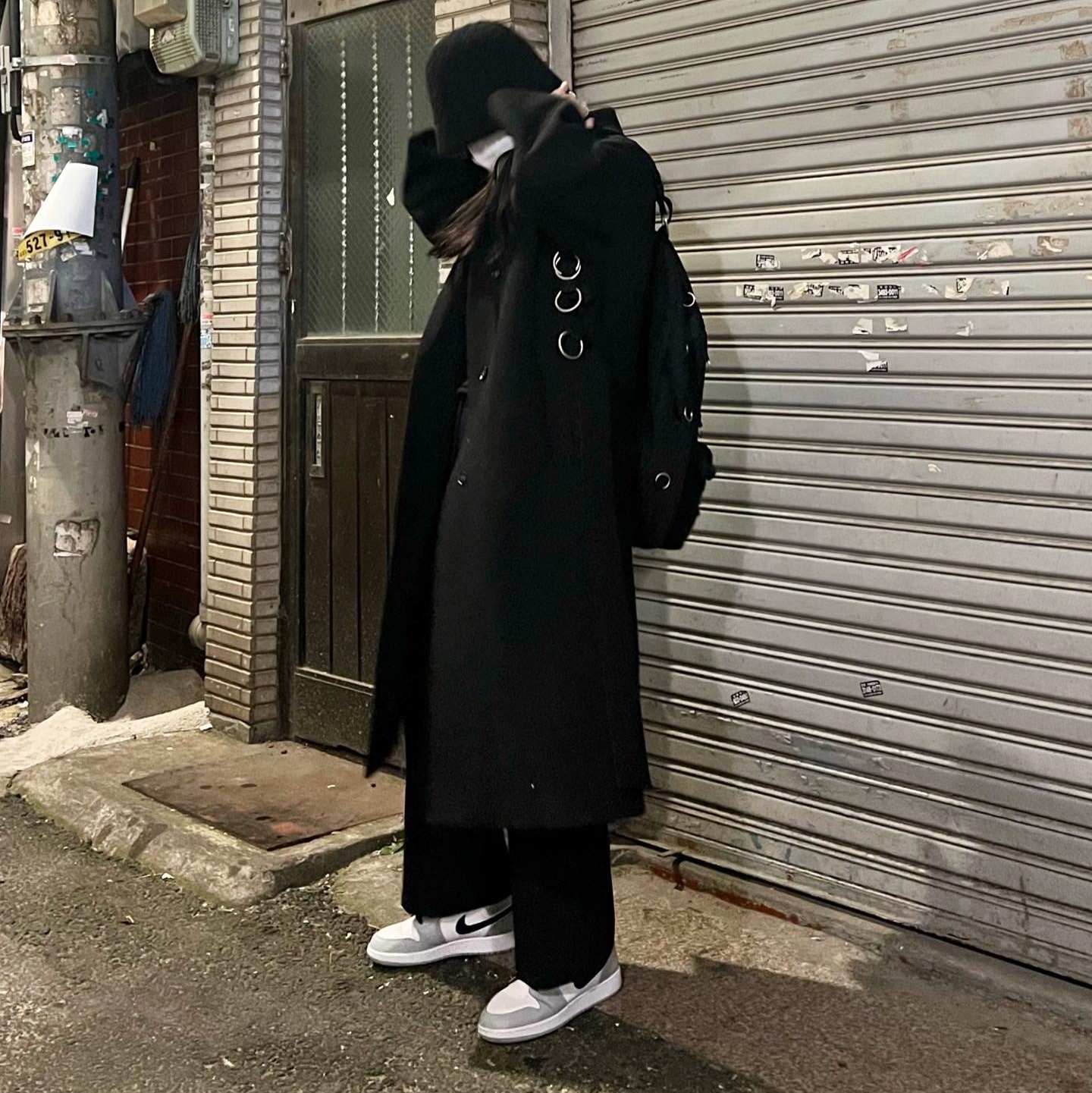 Jordan 1 Mid Light Smoke Grey 착용 스타일 - 1