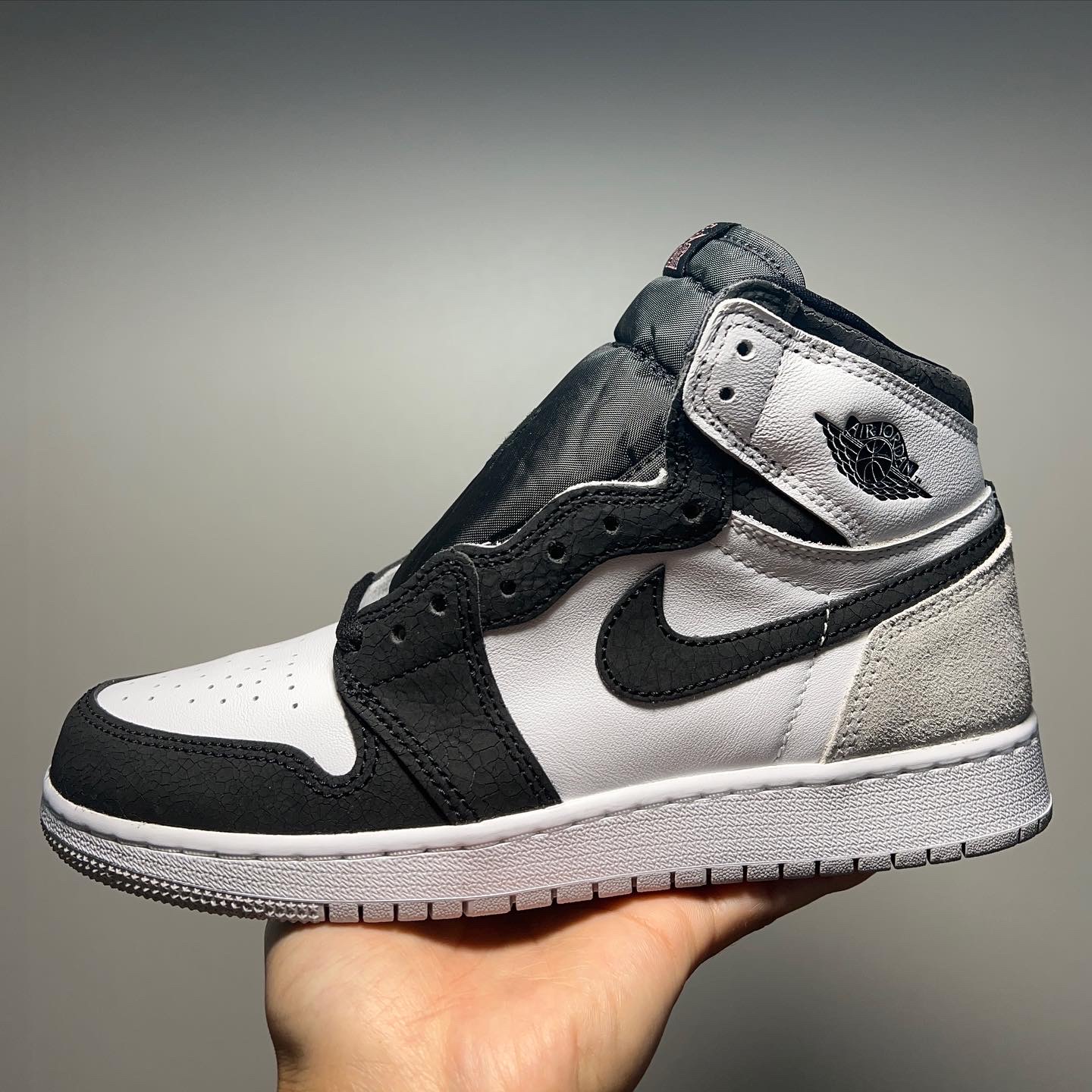 (GS) Jordan 1 Retro High OG Bleached Coral, Jordan 1 Retro High OG Bleached Coral 착용 스타일 - 1