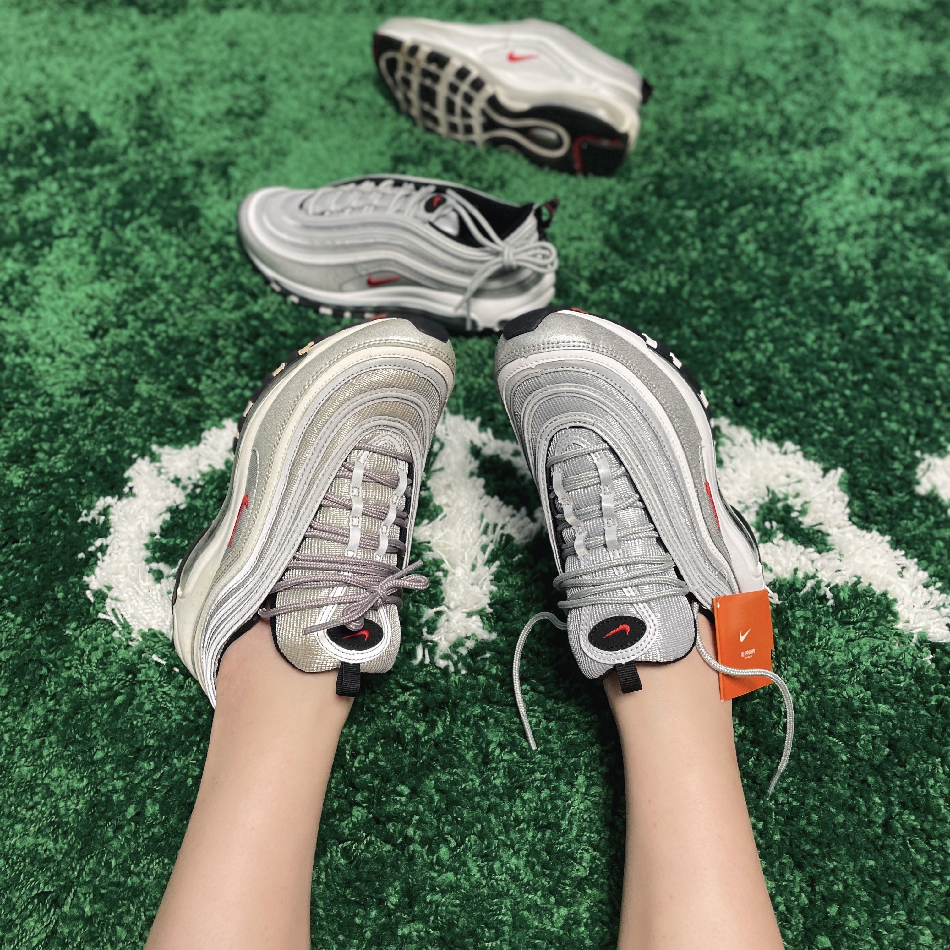 Nike Air Max 97 OG Silver Bullet 2022 착용 스타일