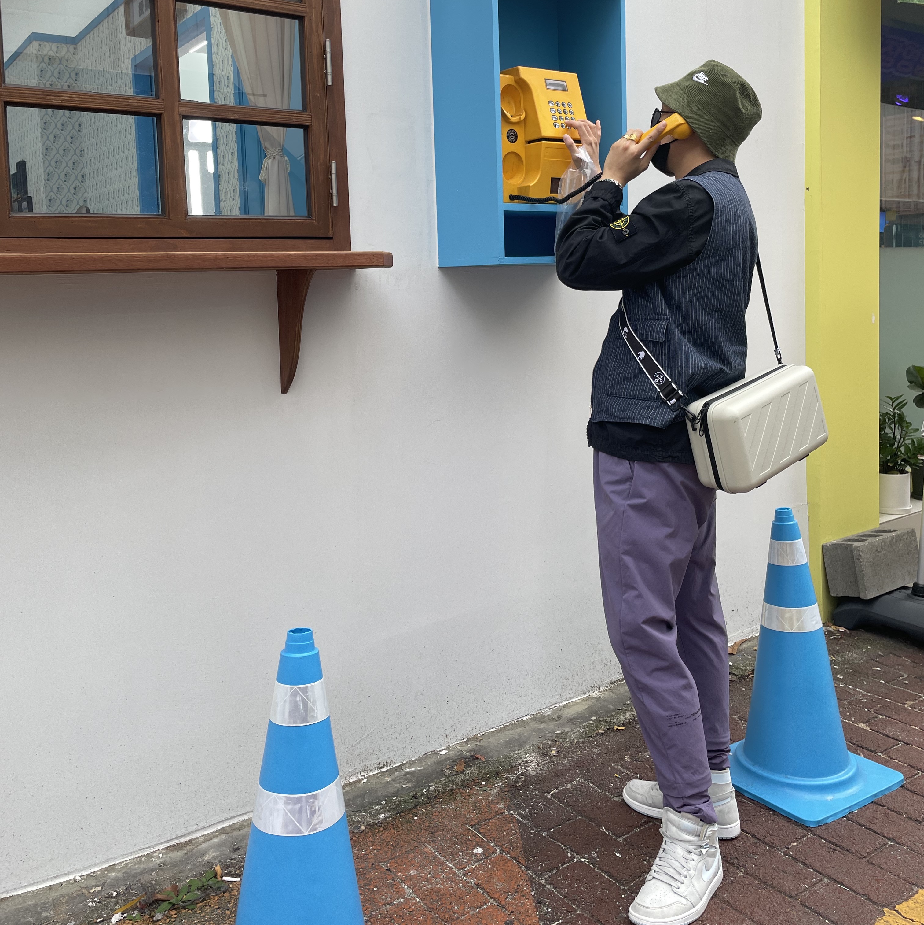 (W) Jordan 1 Zoom Air CMFT Grey Fog and Celestine Blue, Stone Island 117WN T.CO+OLD Overshirt Black - 21SS 착용 스타일 - 3