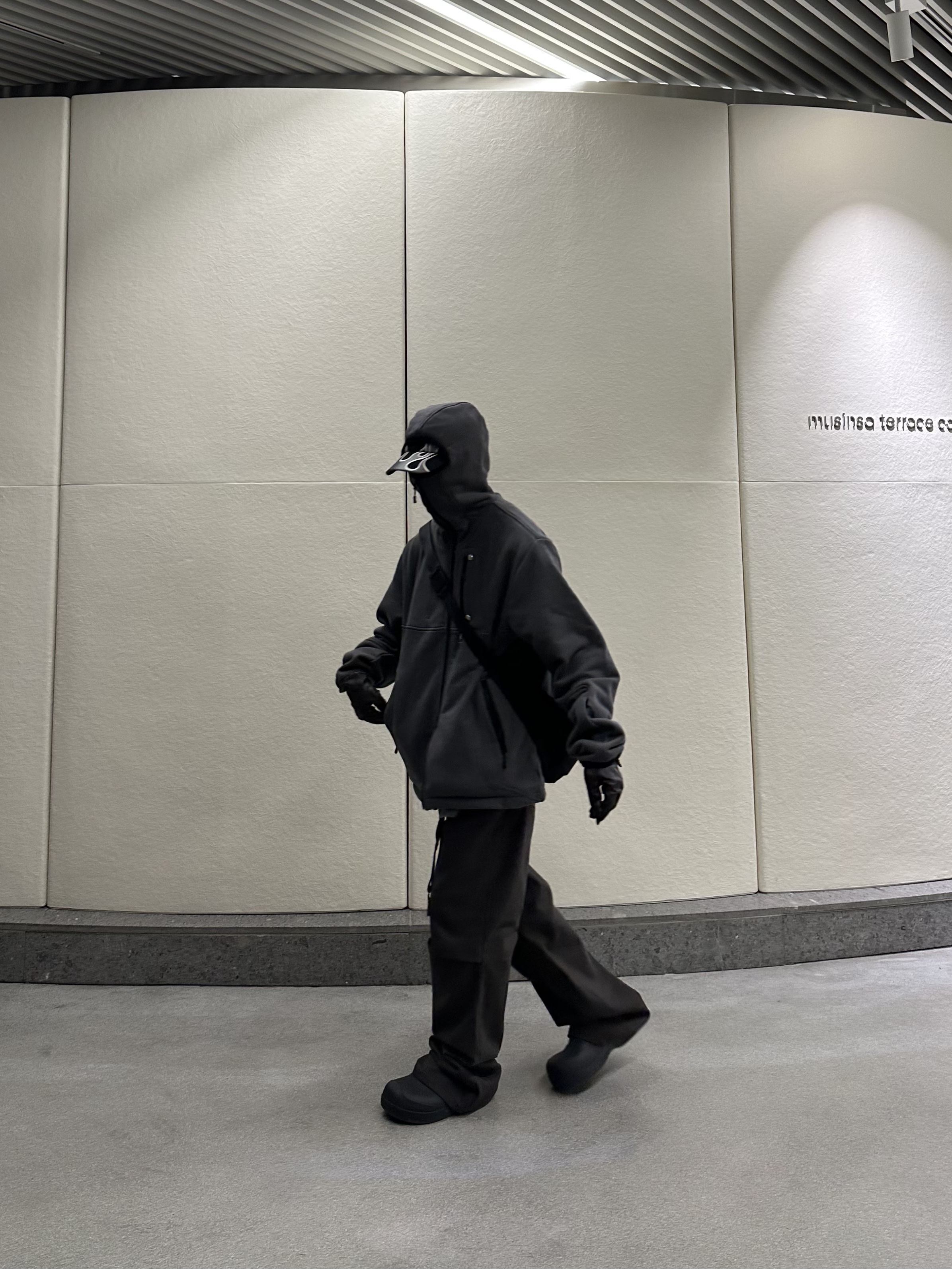Yeezy Gap Engineered By Balenciaga Flame Cap Black, Undermycar Marshall Chest Pocket Balaclava Zip-Up Chimera - 22SS 착용 스타일 - 4
