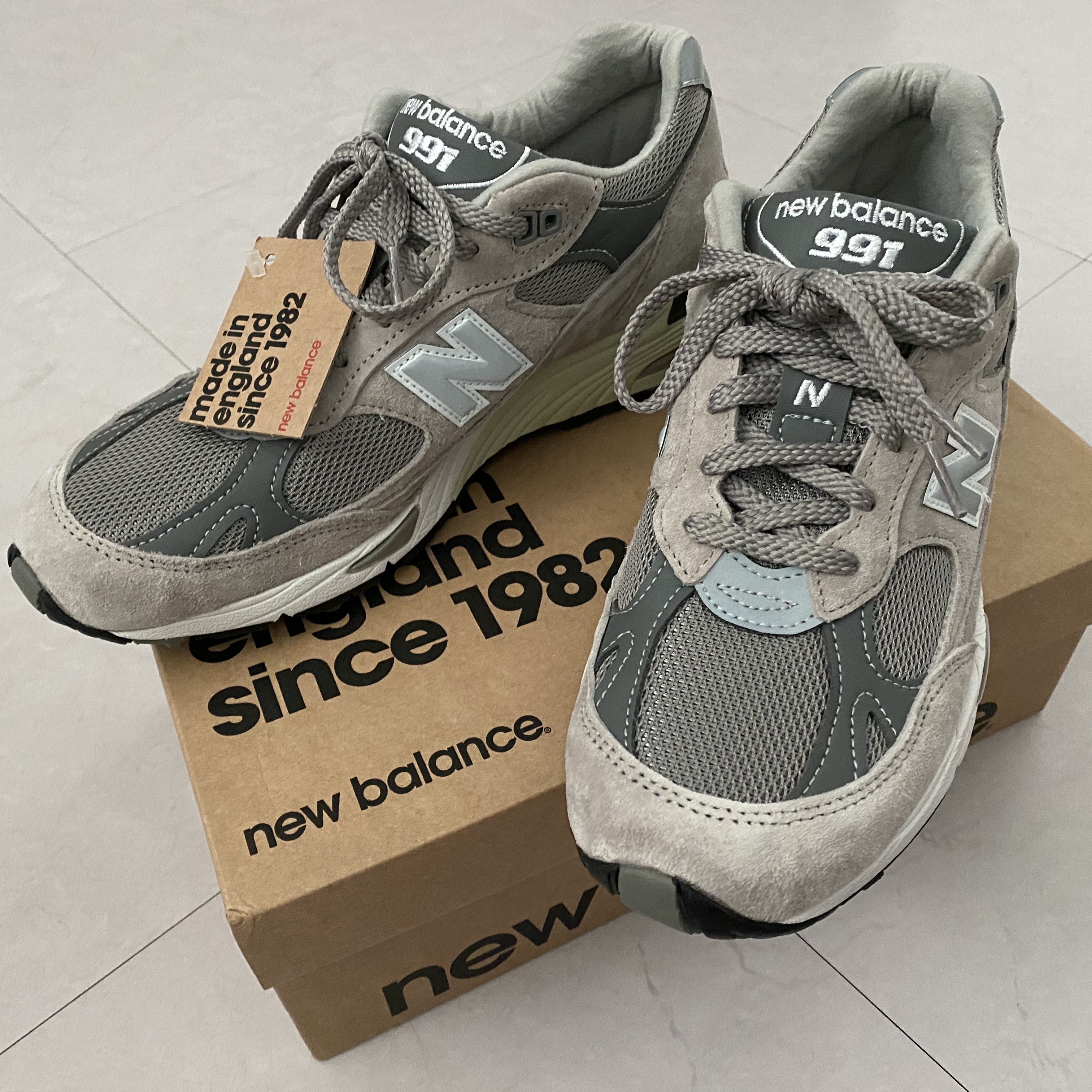 New Balance 991 Made in UK Grey 착용 스타일